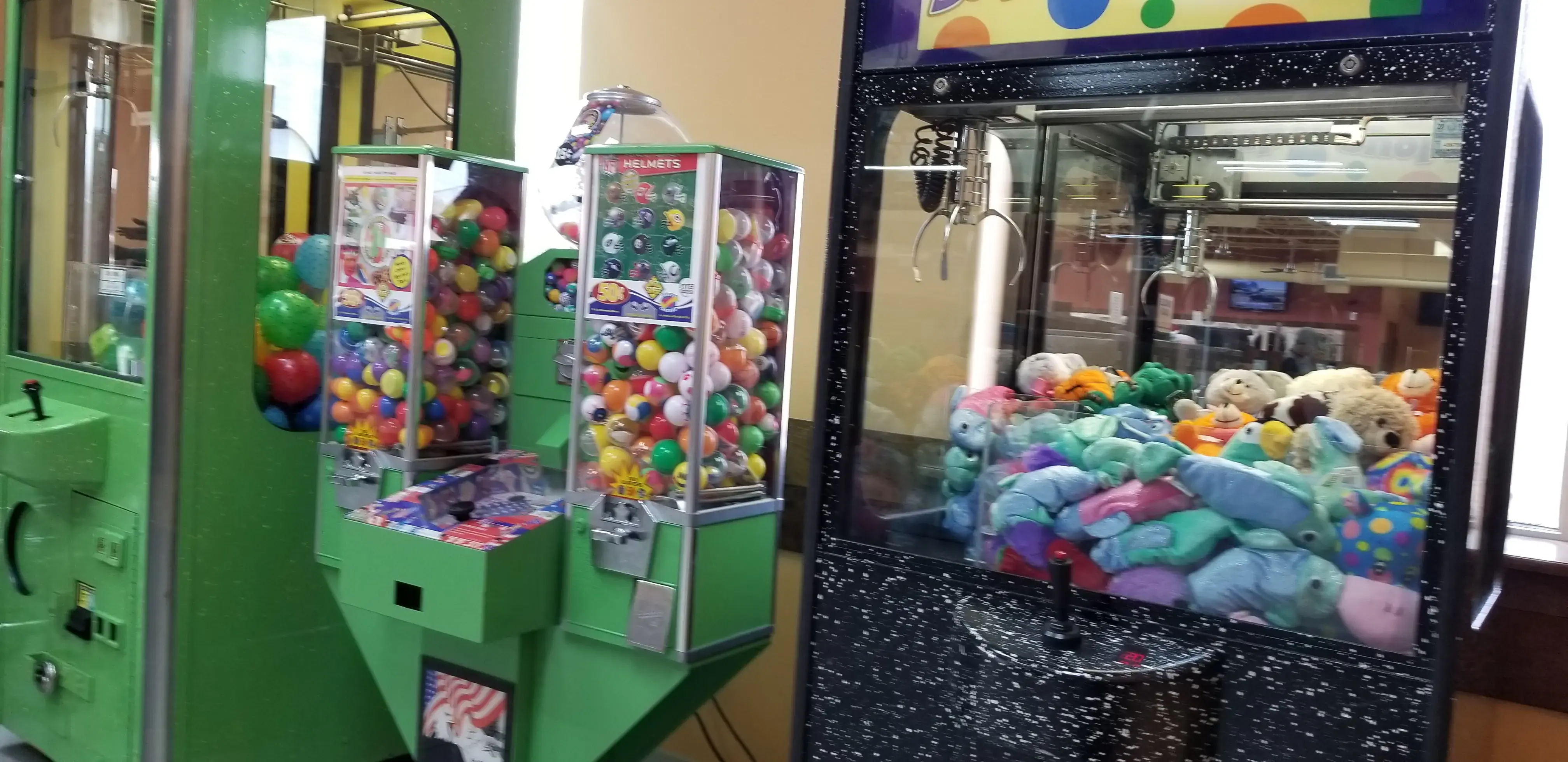 Tiny Bubbles Coin Laundry thumbnail 13