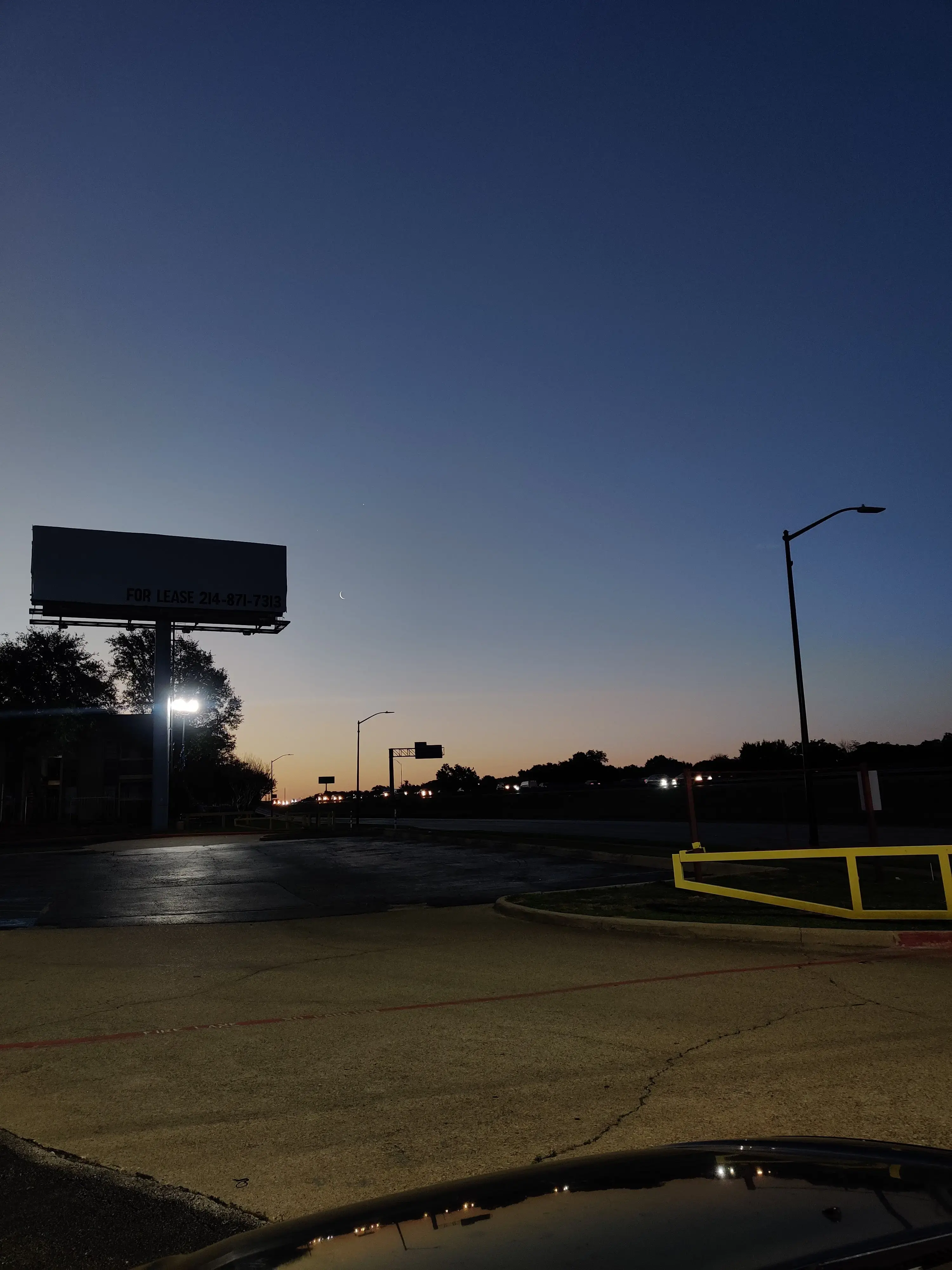 Tiny Bubbles Coin Laundry thumbnail 9