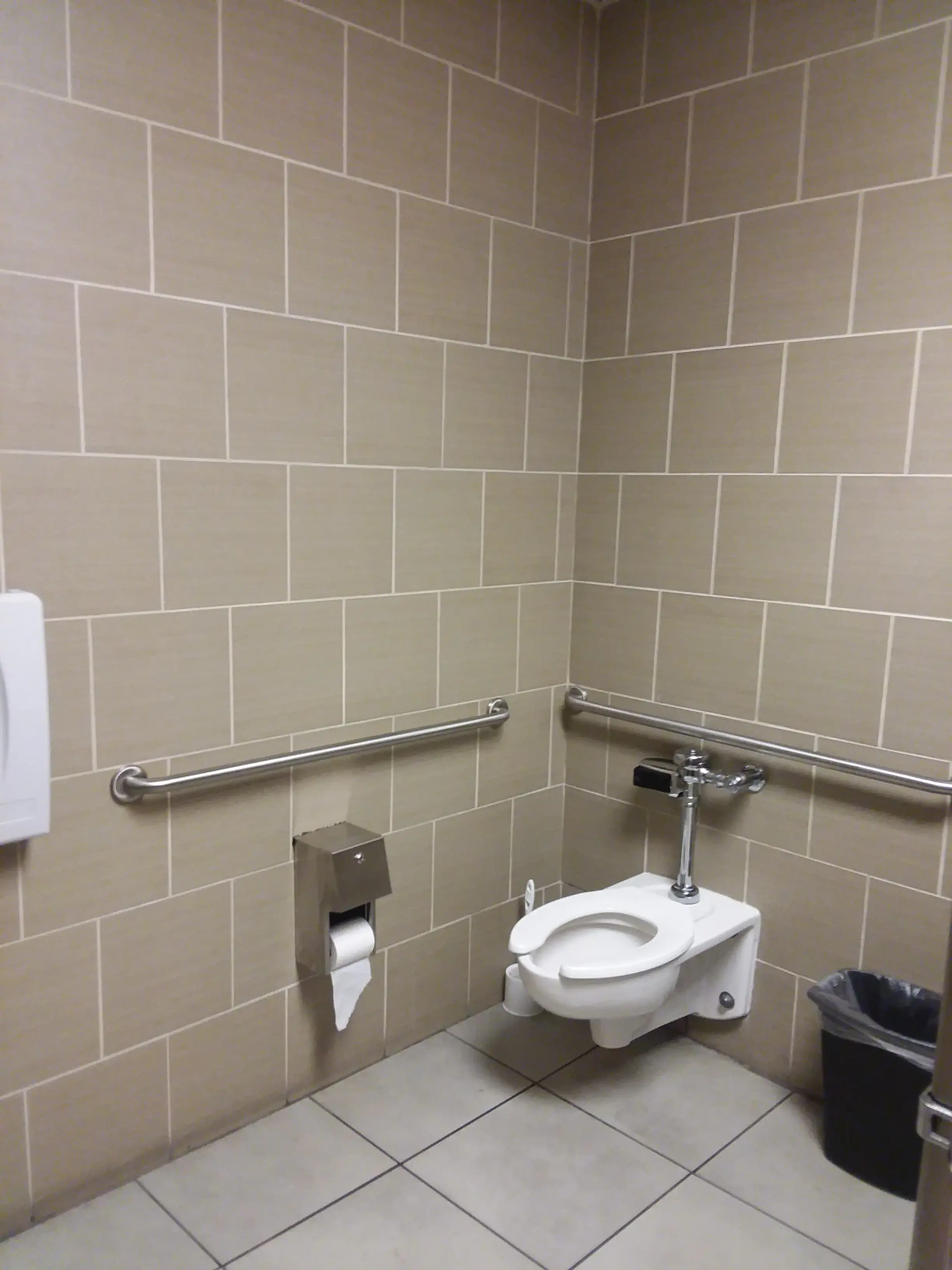 Tiny Bubbles Coin Laundry thumbnail 12