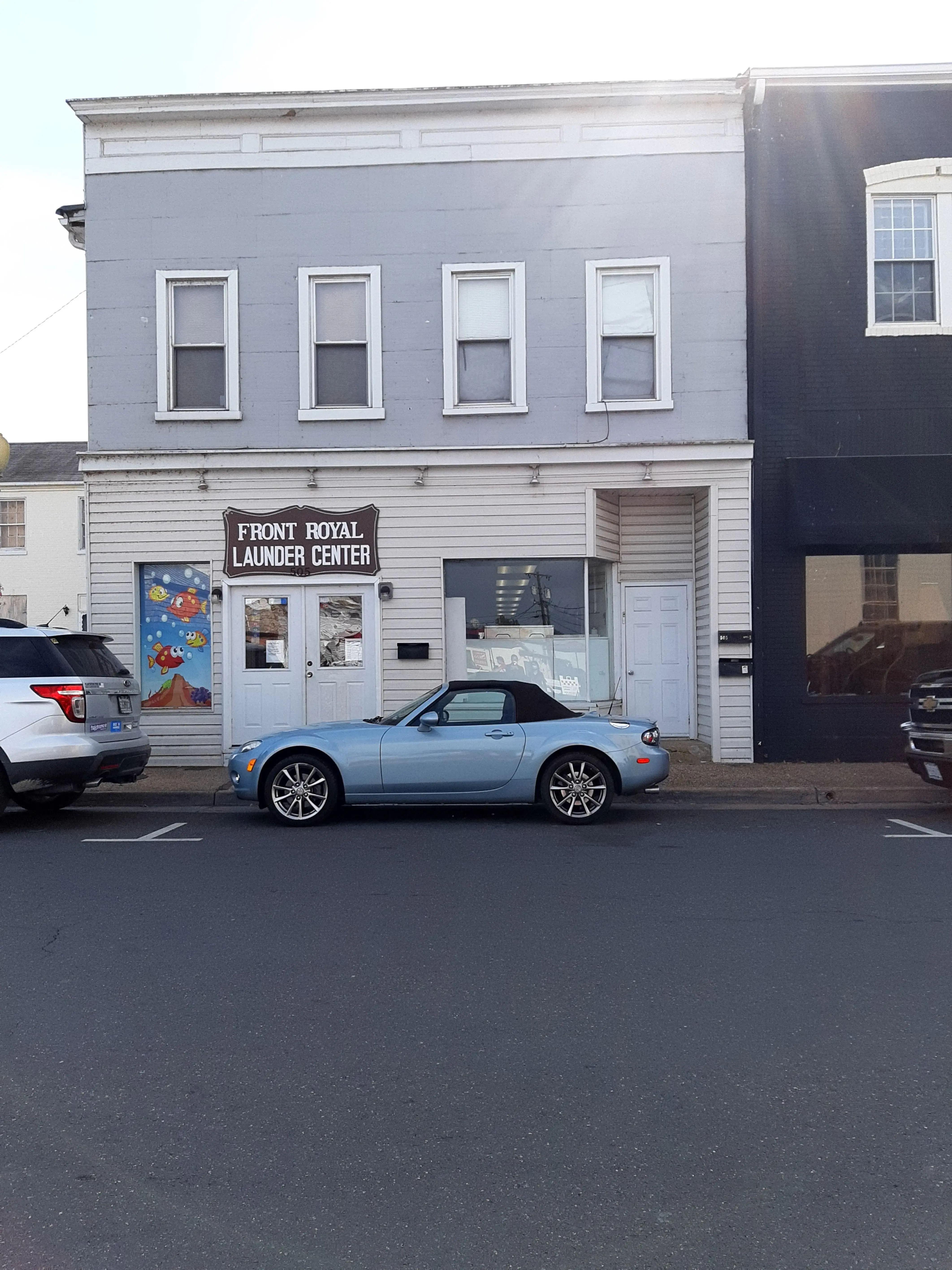 Tiny Bubbles Laundromat Front Royal - Image 12