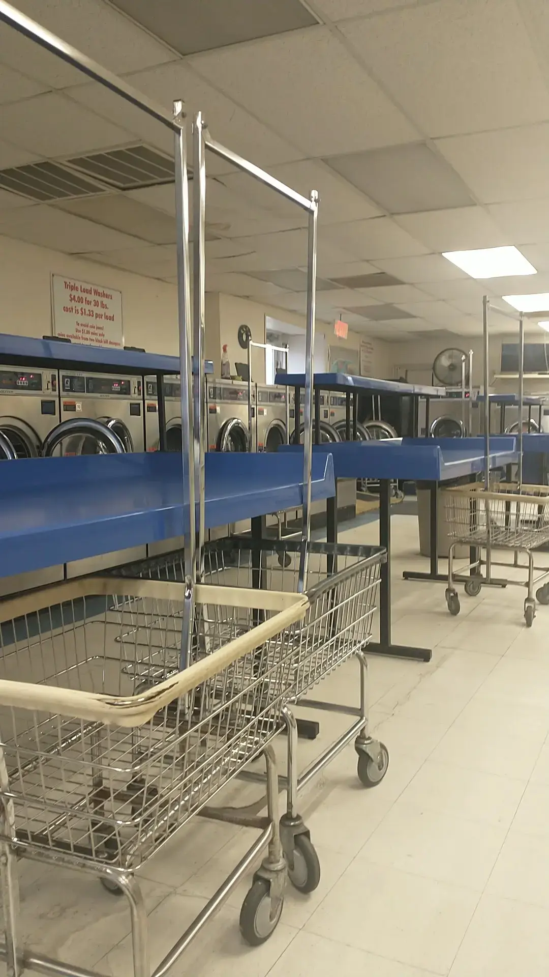 Tiny Bubbles Laundromat Front Royal - Image 11