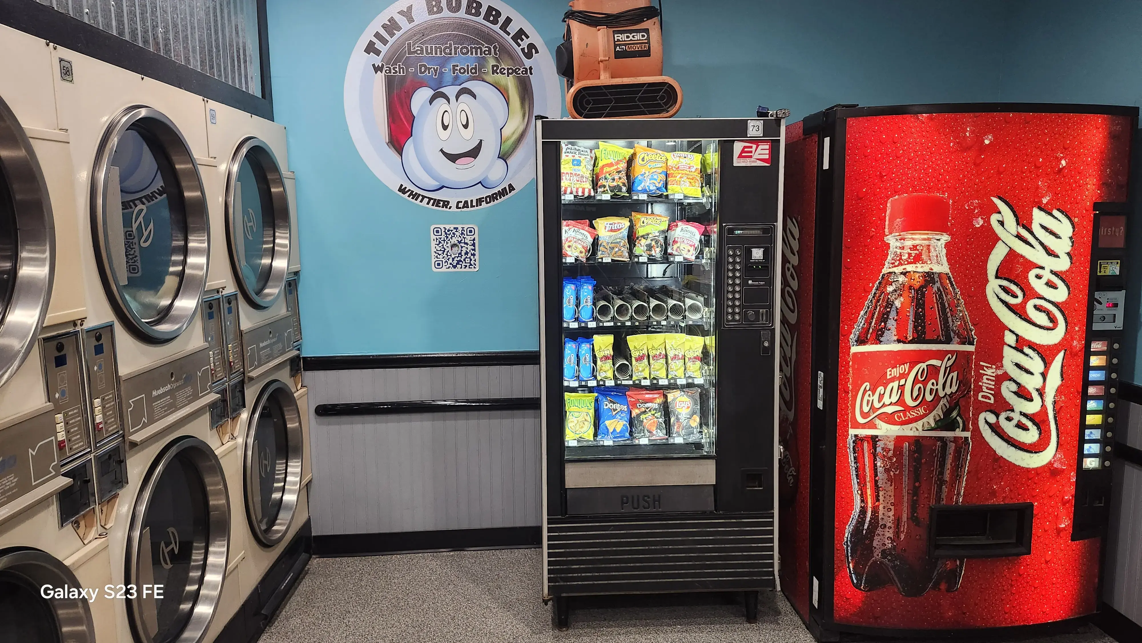 Tiny bubbles laundromat thumbnail 14