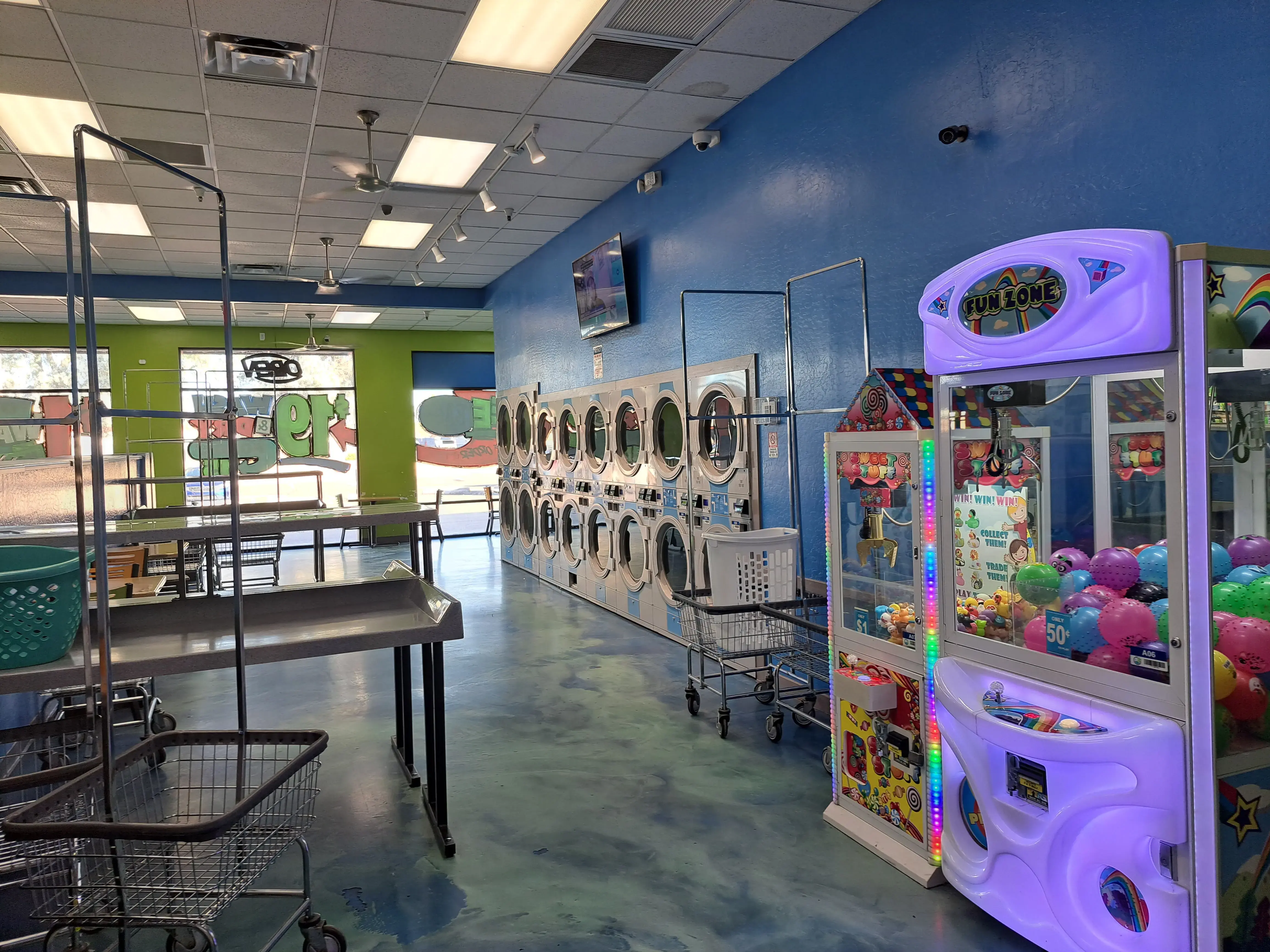 Tip Top Laundry thumbnail 12