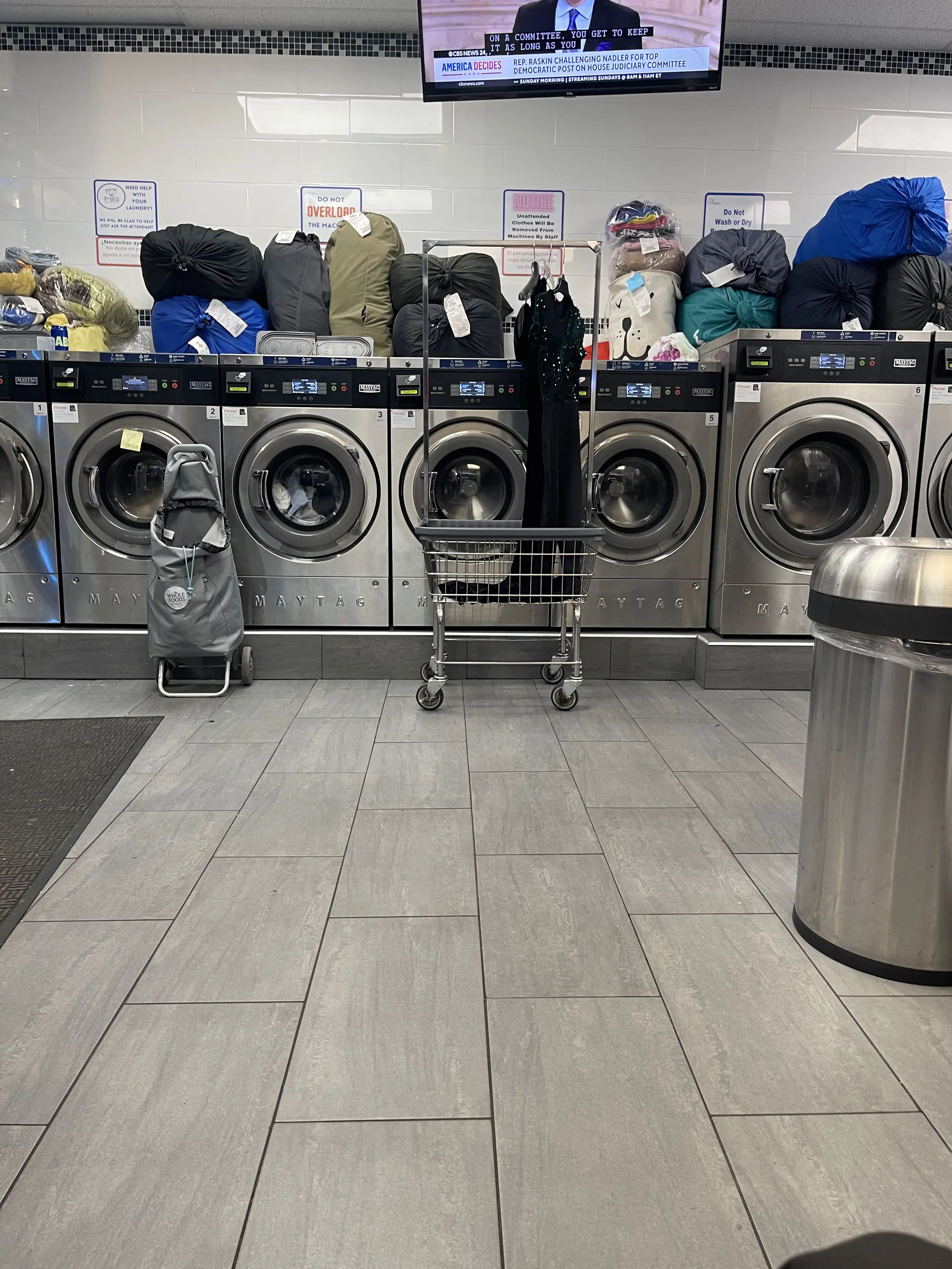 Tip-Top Laundry thumbnail 2