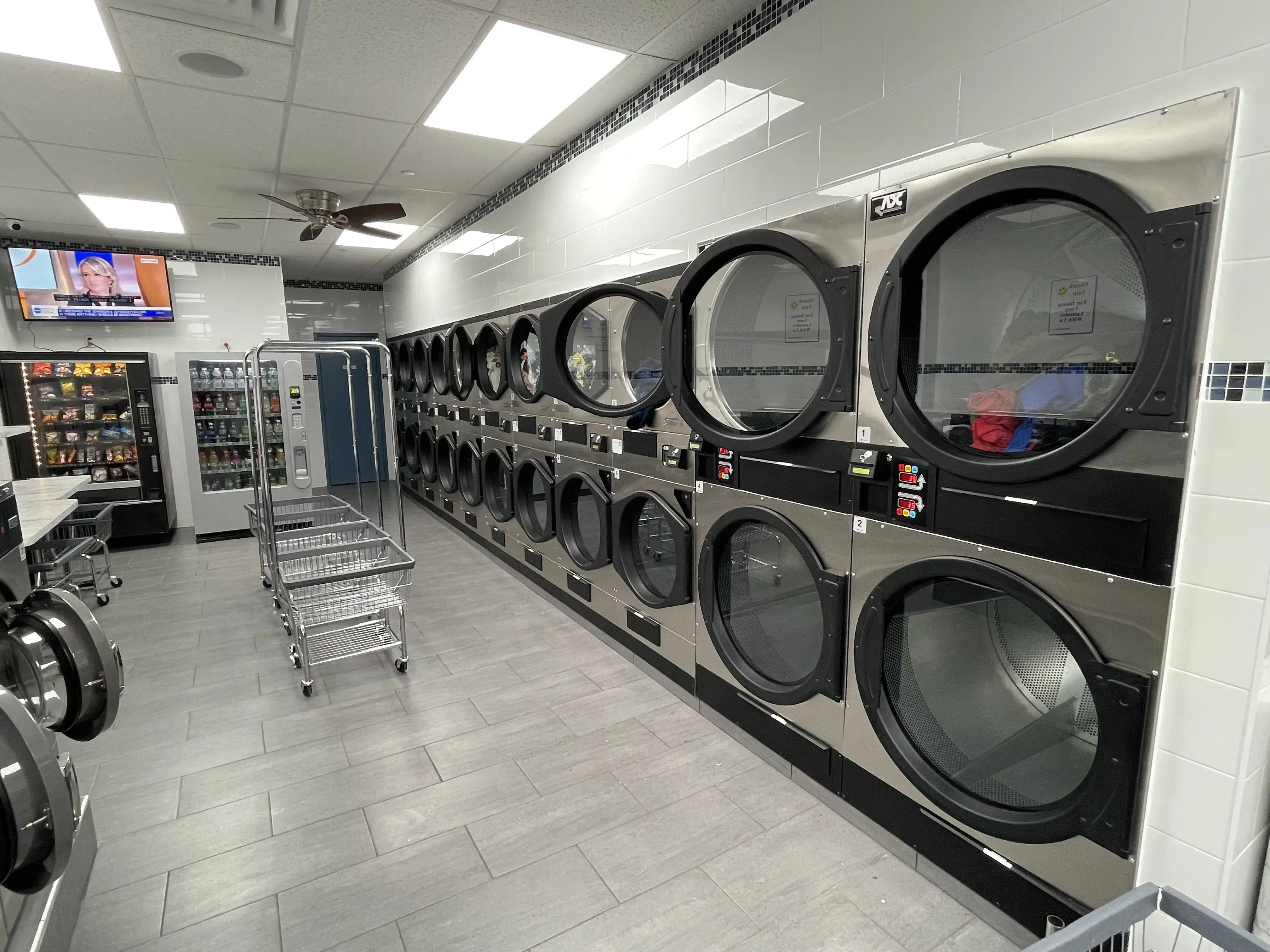 Tip-Top Laundry thumbnail 18