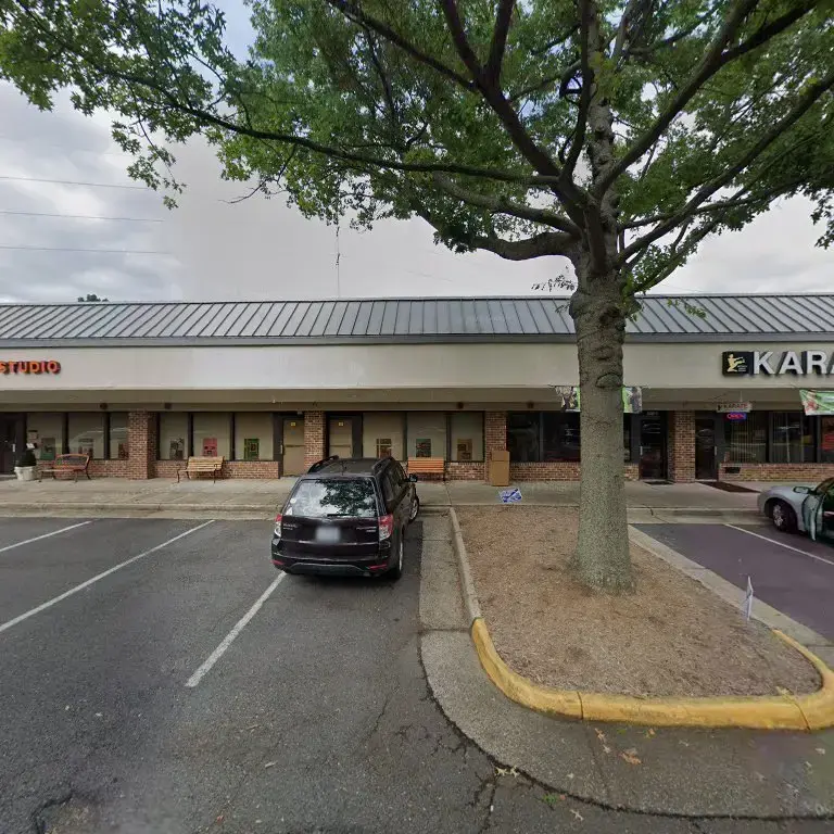 Tiptop Cleaners - Image 2