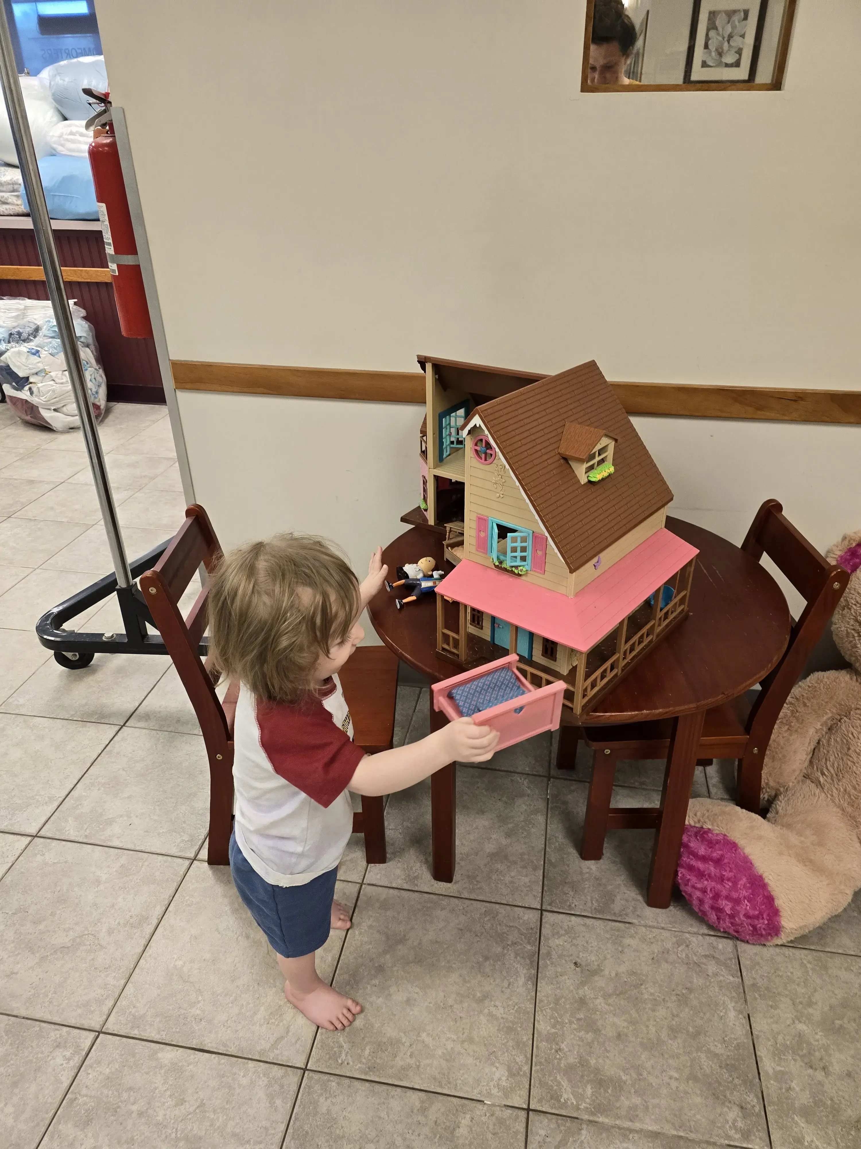 T.J's Laundrette: Wash & Fold Laundry Service thumbnail 14