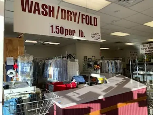 T.J's Laundrette: Wash & Fold Laundry Service - Image 9