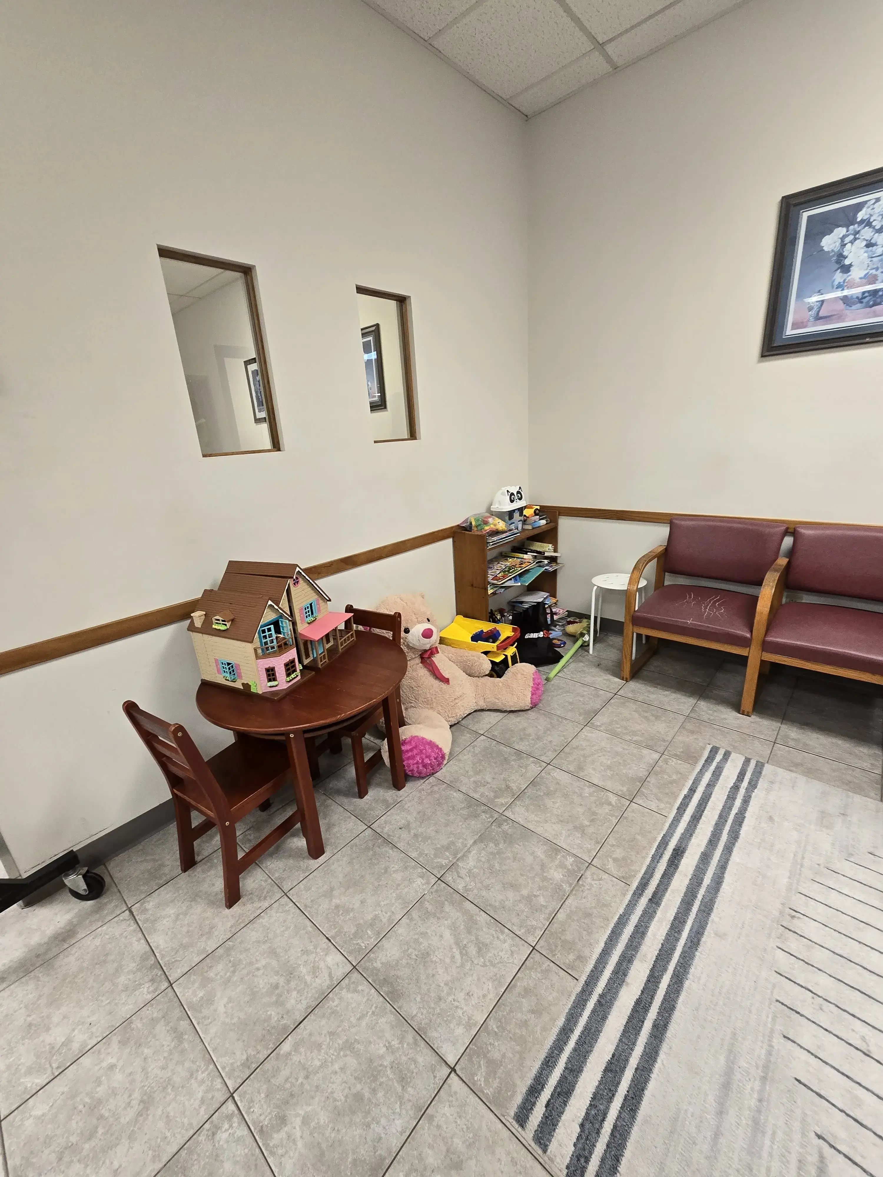 T.J's Laundrette: Wash & Fold Laundry Service - Image 12