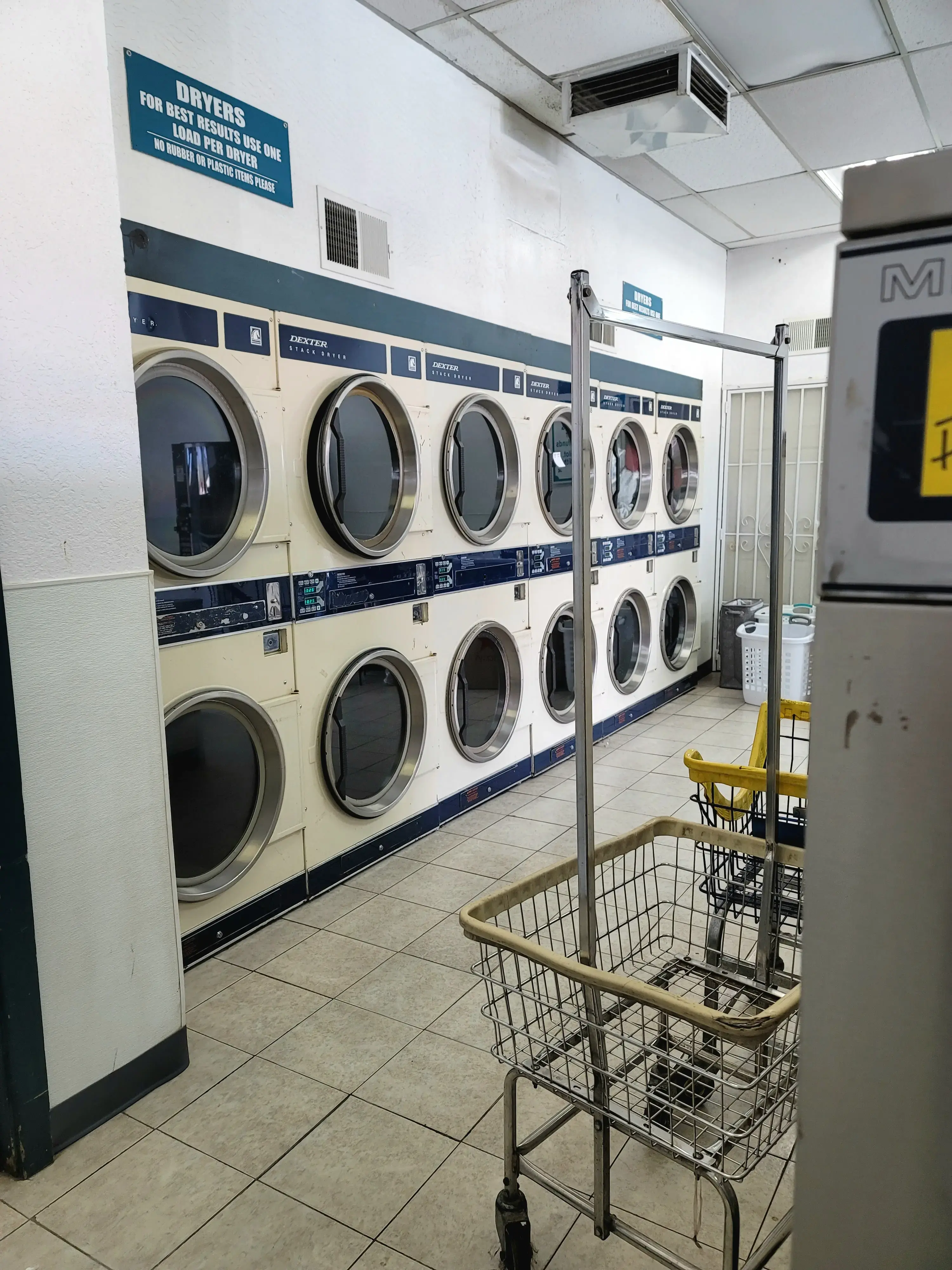 TLC Laundromat thumbnail 15