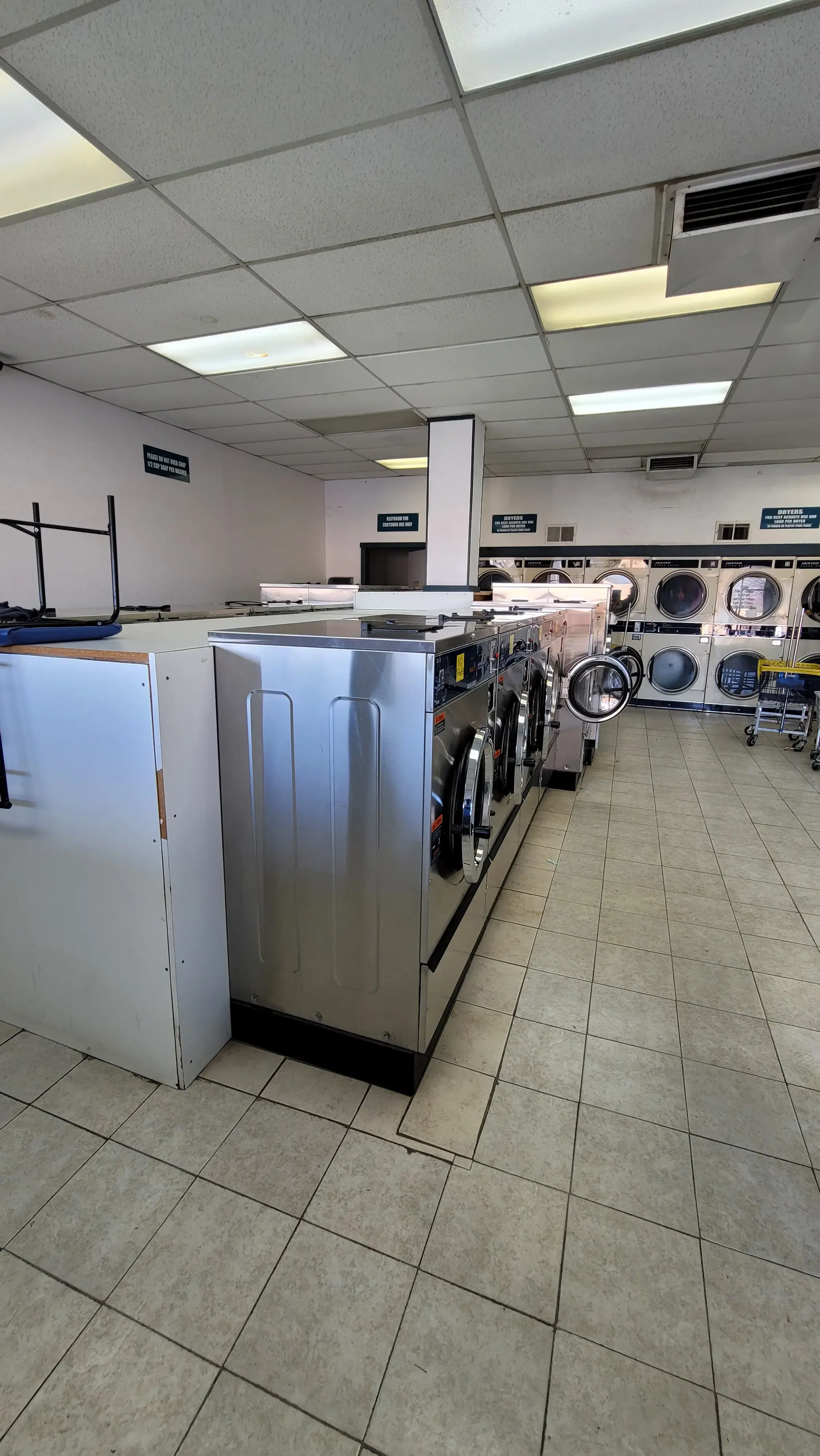 TLC Laundromat - Image 16