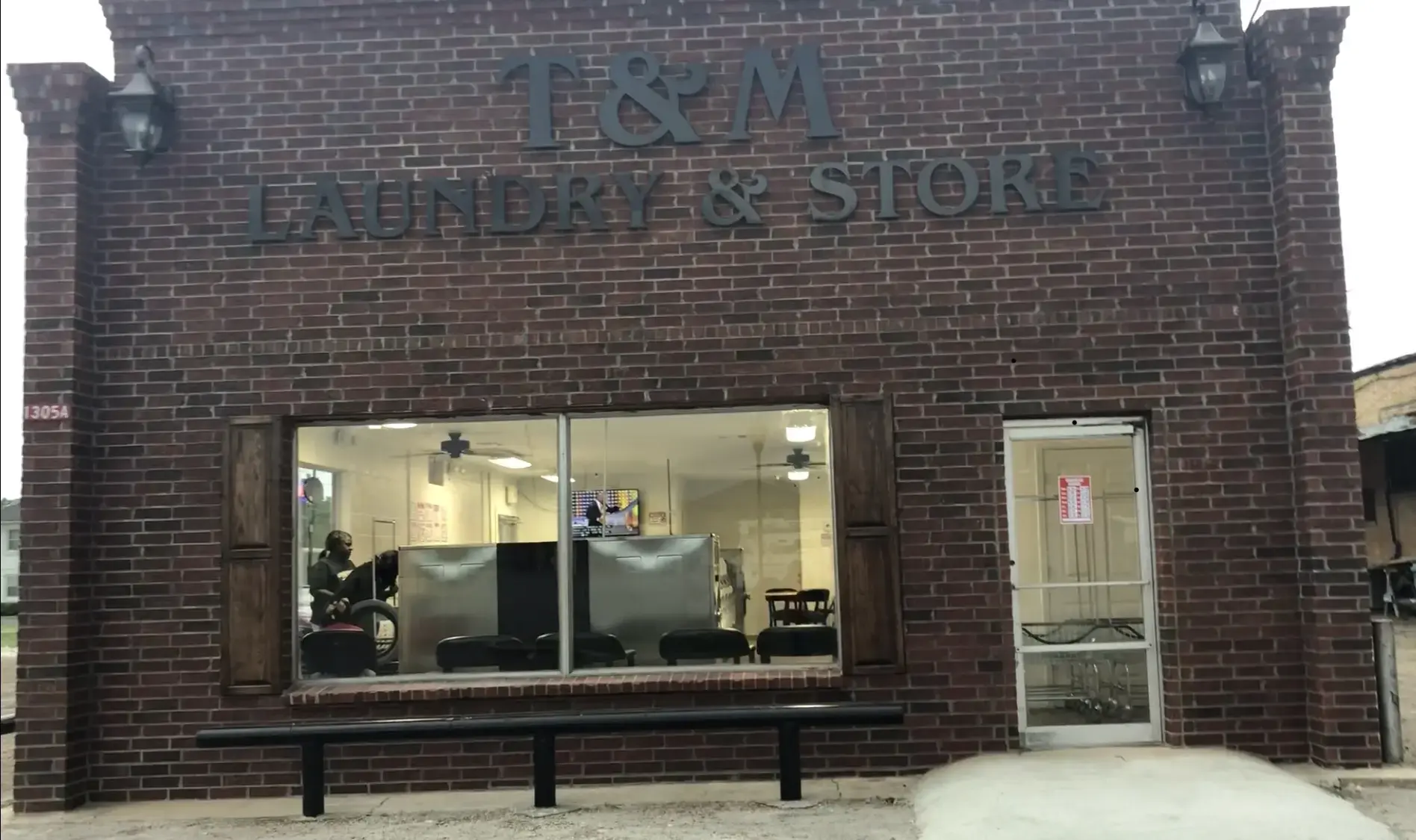 T&M Laundry & Store - Image 2