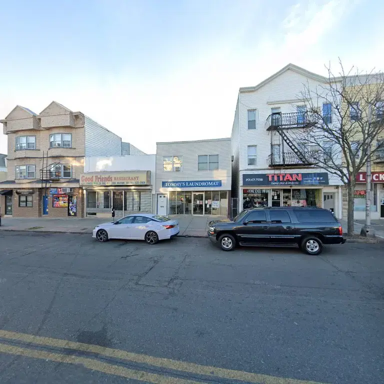 Tommy's Laundromat - Image 2