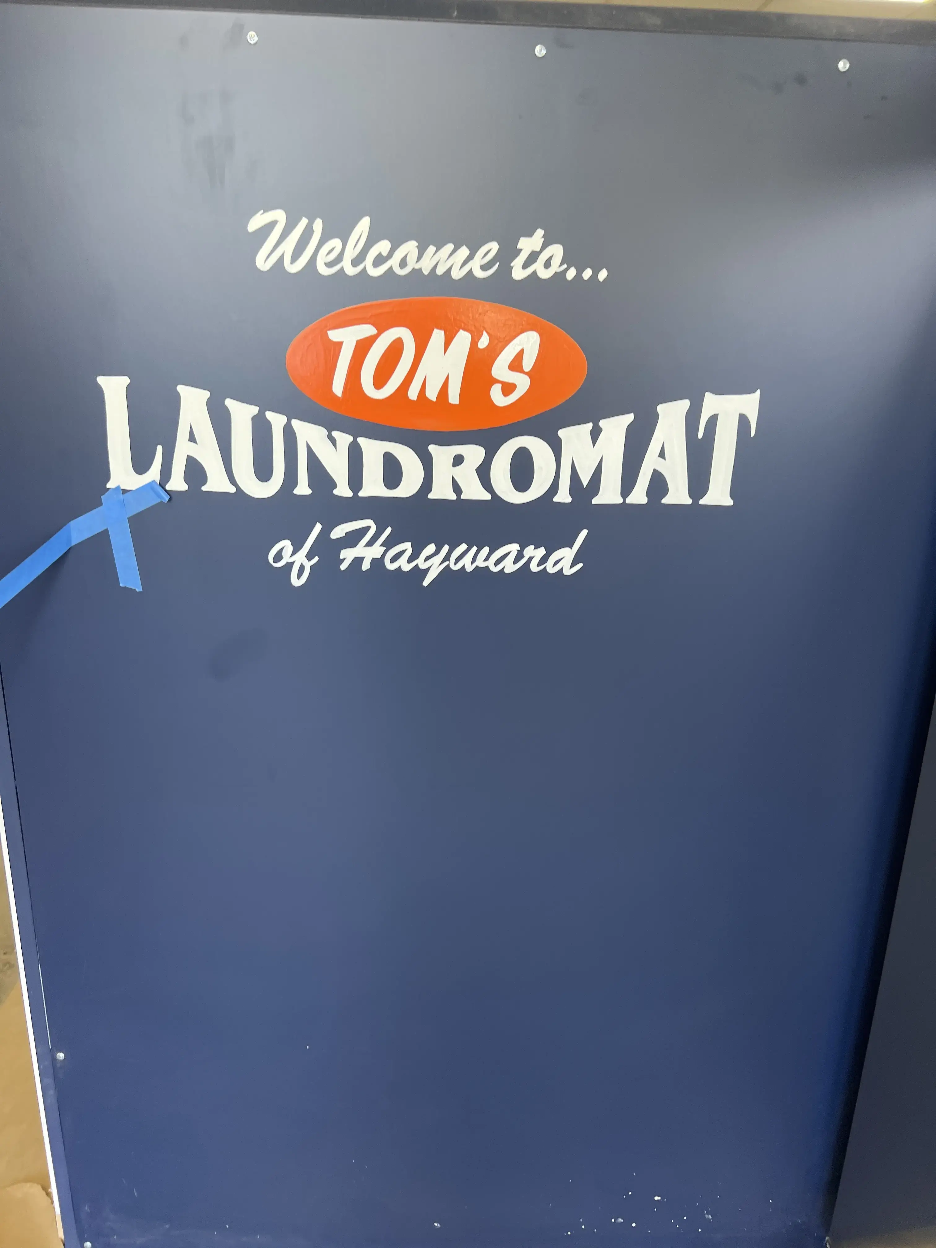 Tom's Laundromat of Hayward - Image 17