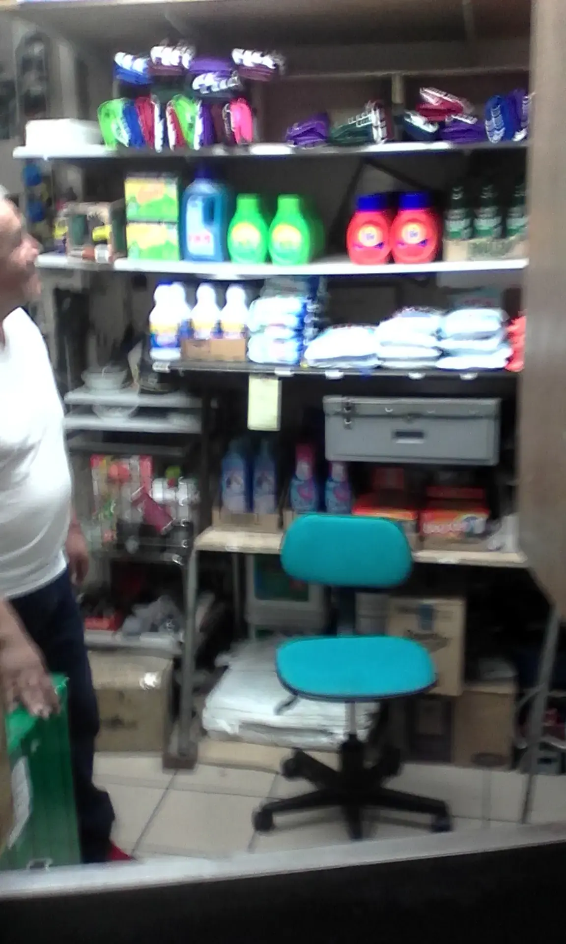 Tom's Laundromat of Hayward thumbnail 20
