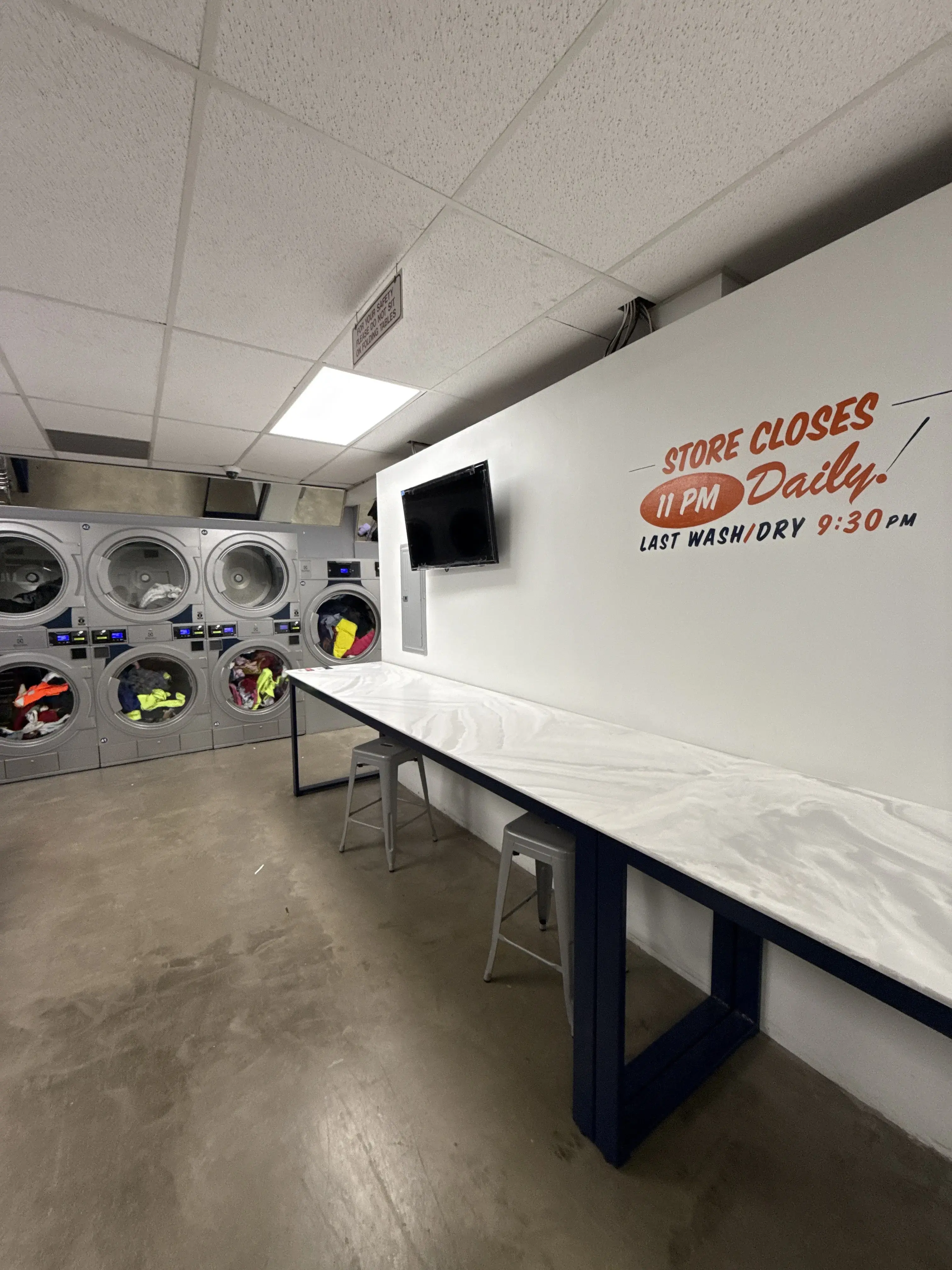 Tom's Laundromat of Hayward - Image 15