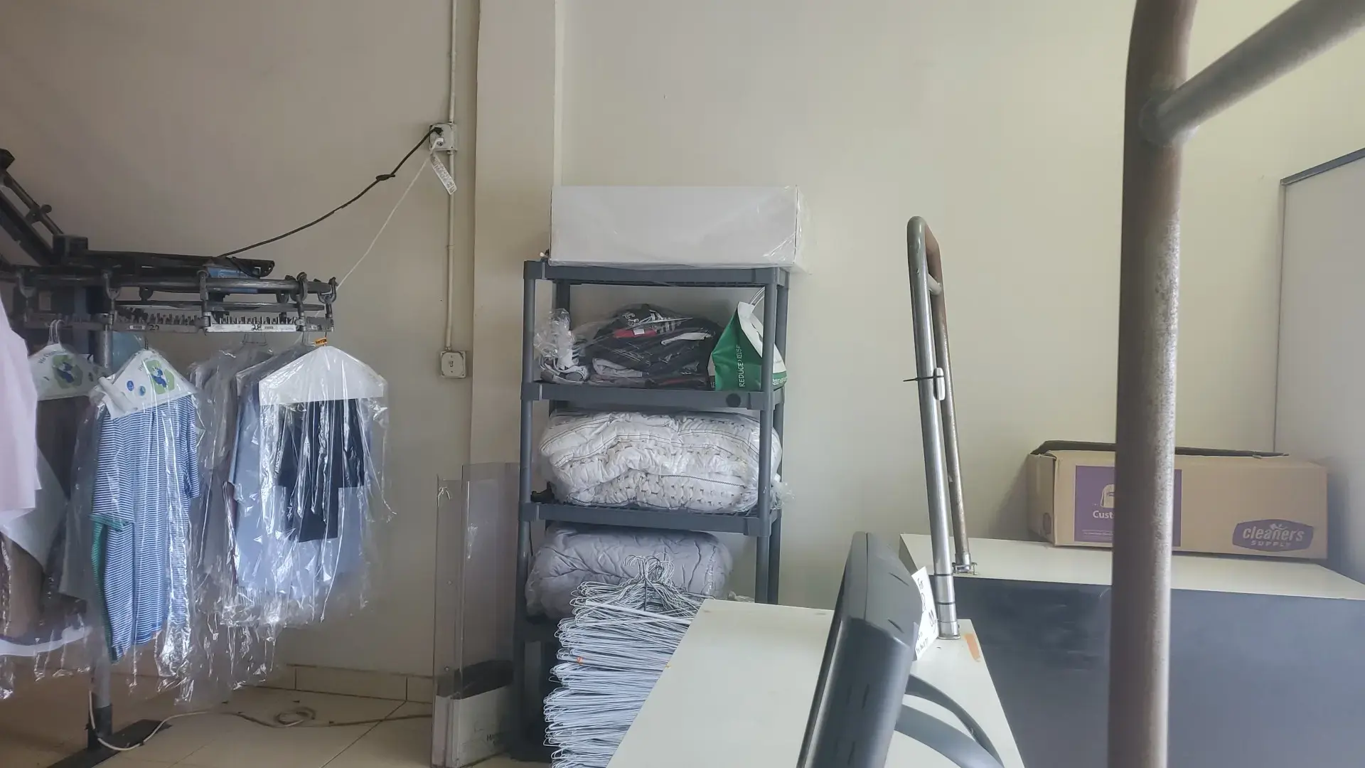 Toni's Cleaners thumbnail 3