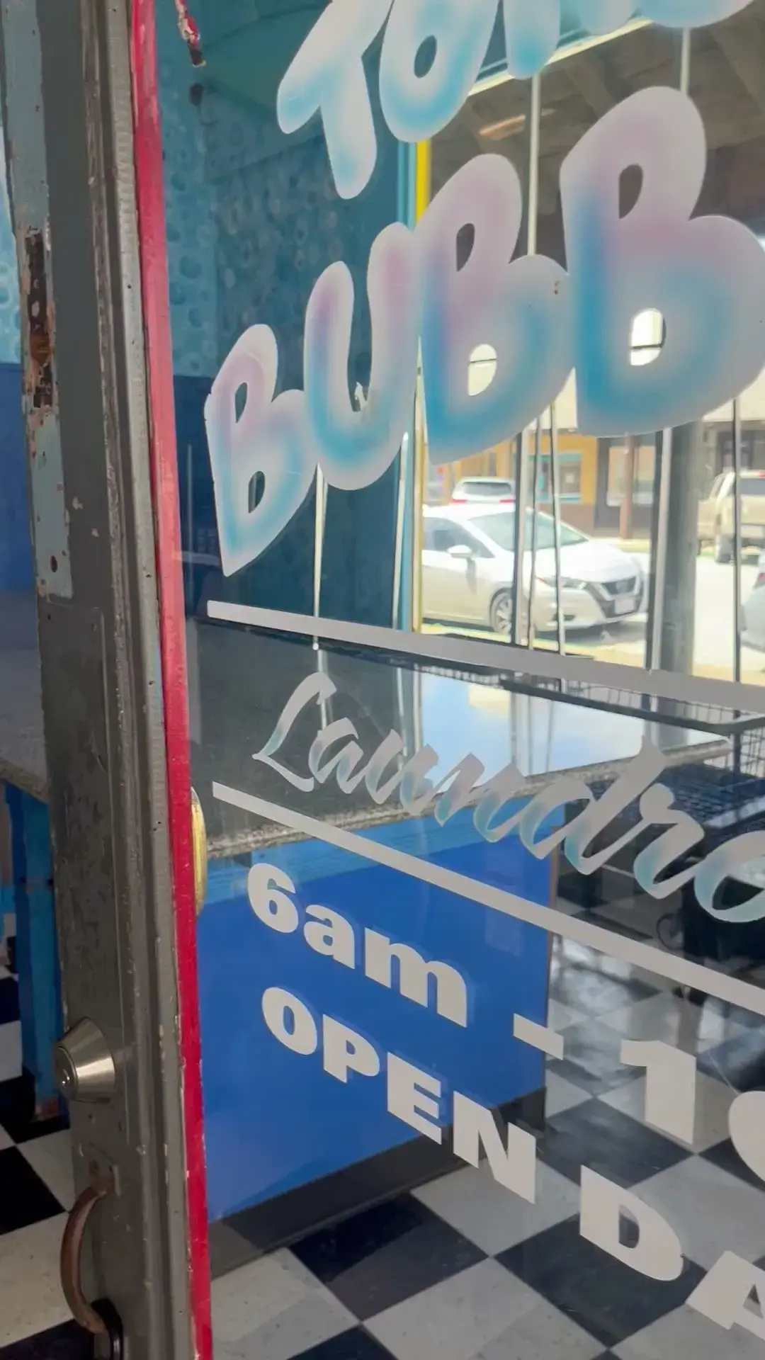 Tons of Bubbles Laundromat thumbnail 2