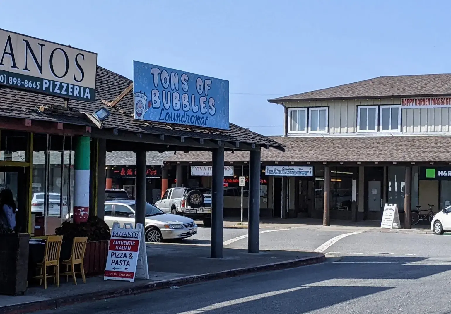 Tons of Bubbles Laundromat thumbnail 3