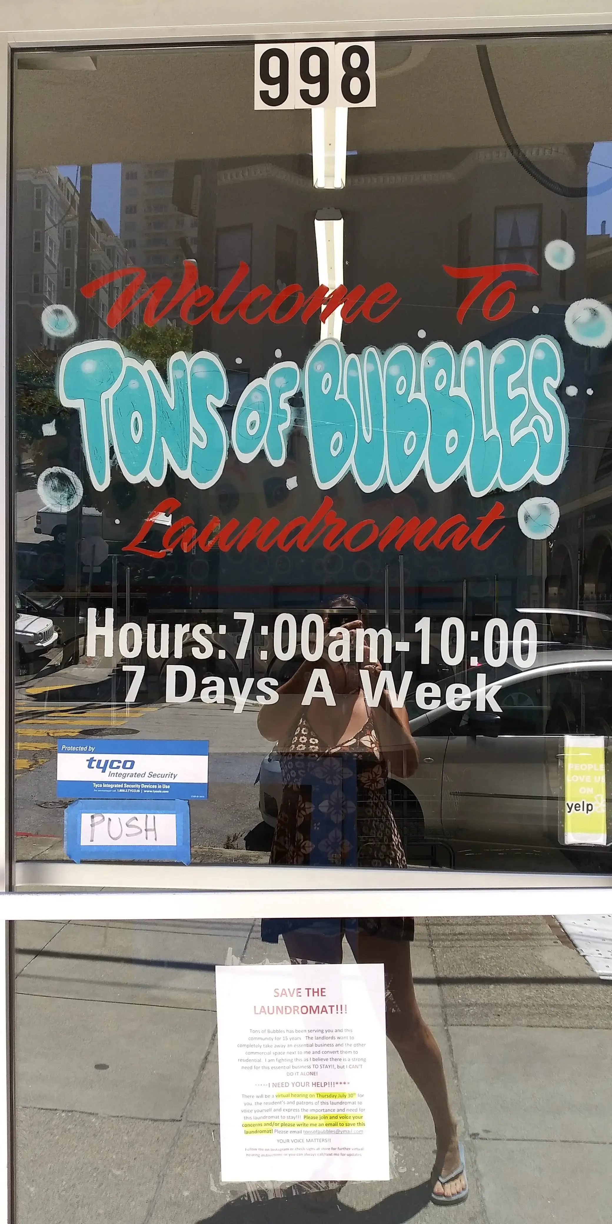 Tons of Bubbles Laundromat - Image 5