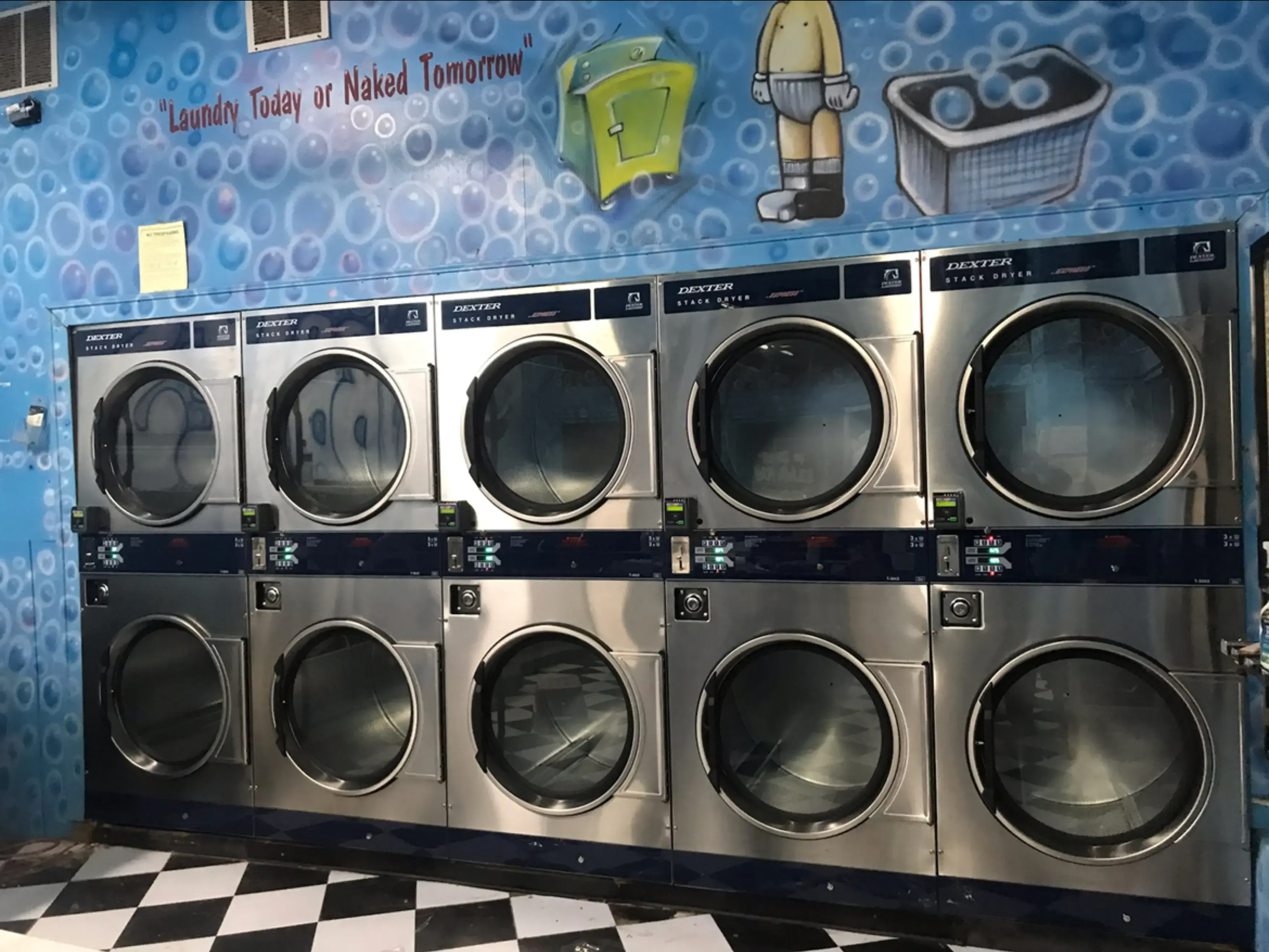 Tons of Bubbles Laundromat - Image 3