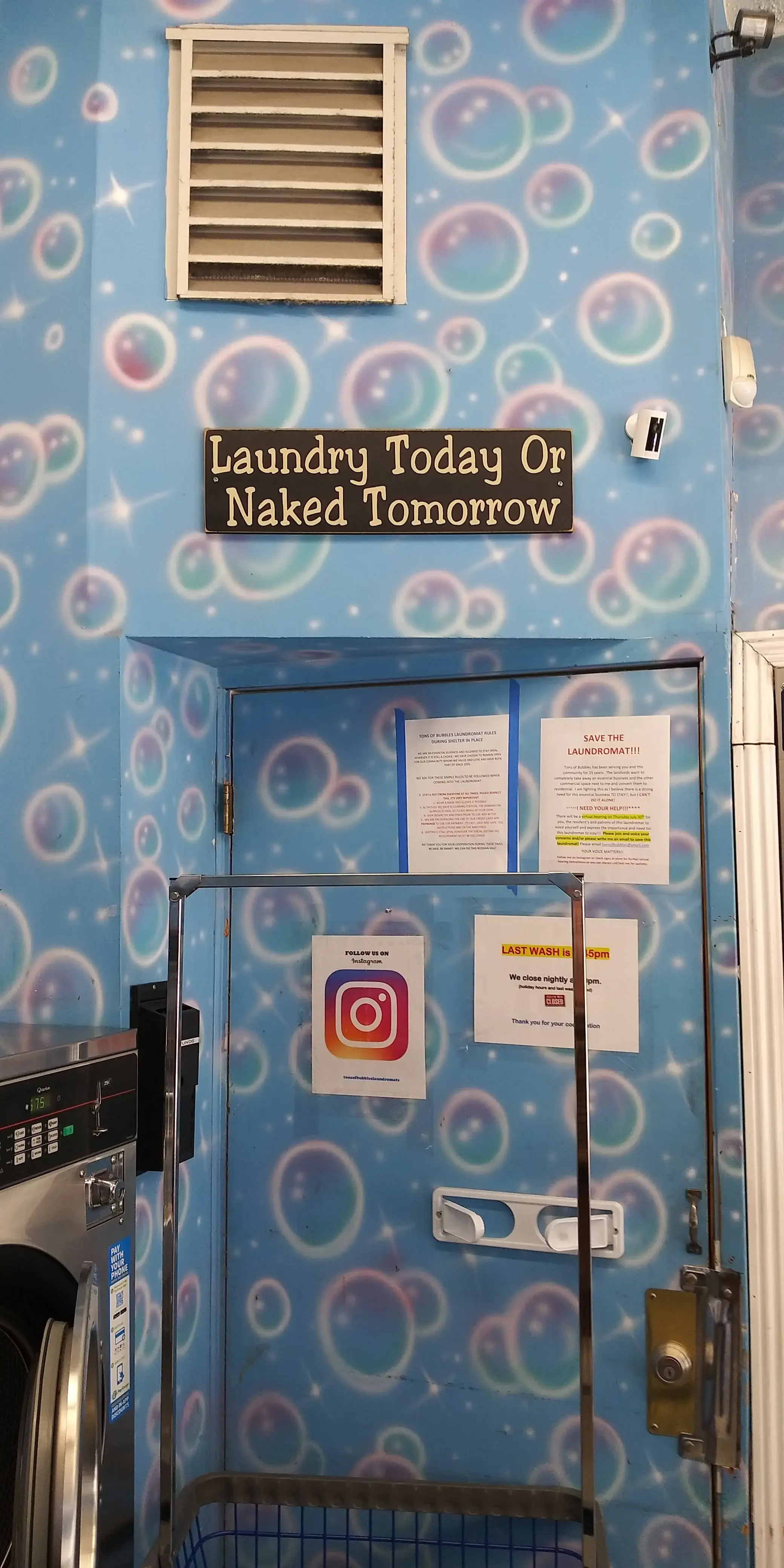 Tons of Bubbles Laundromat - Image 8