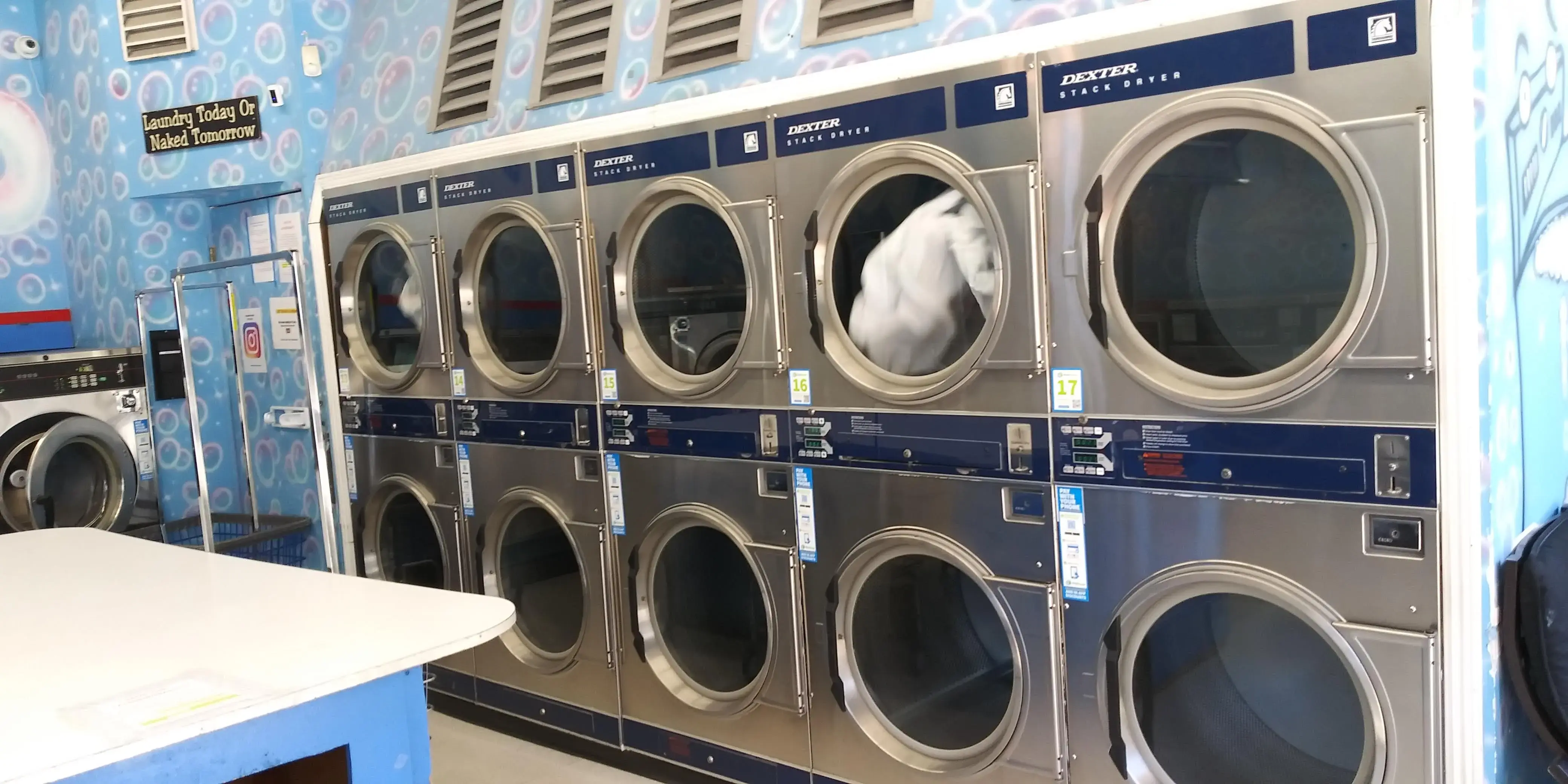 Tons of Bubbles Laundromat thumbnail 14