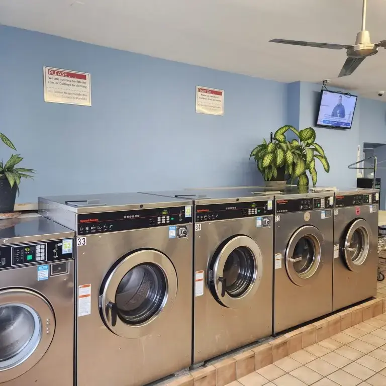 Tony's Laundromat thumbnail 12