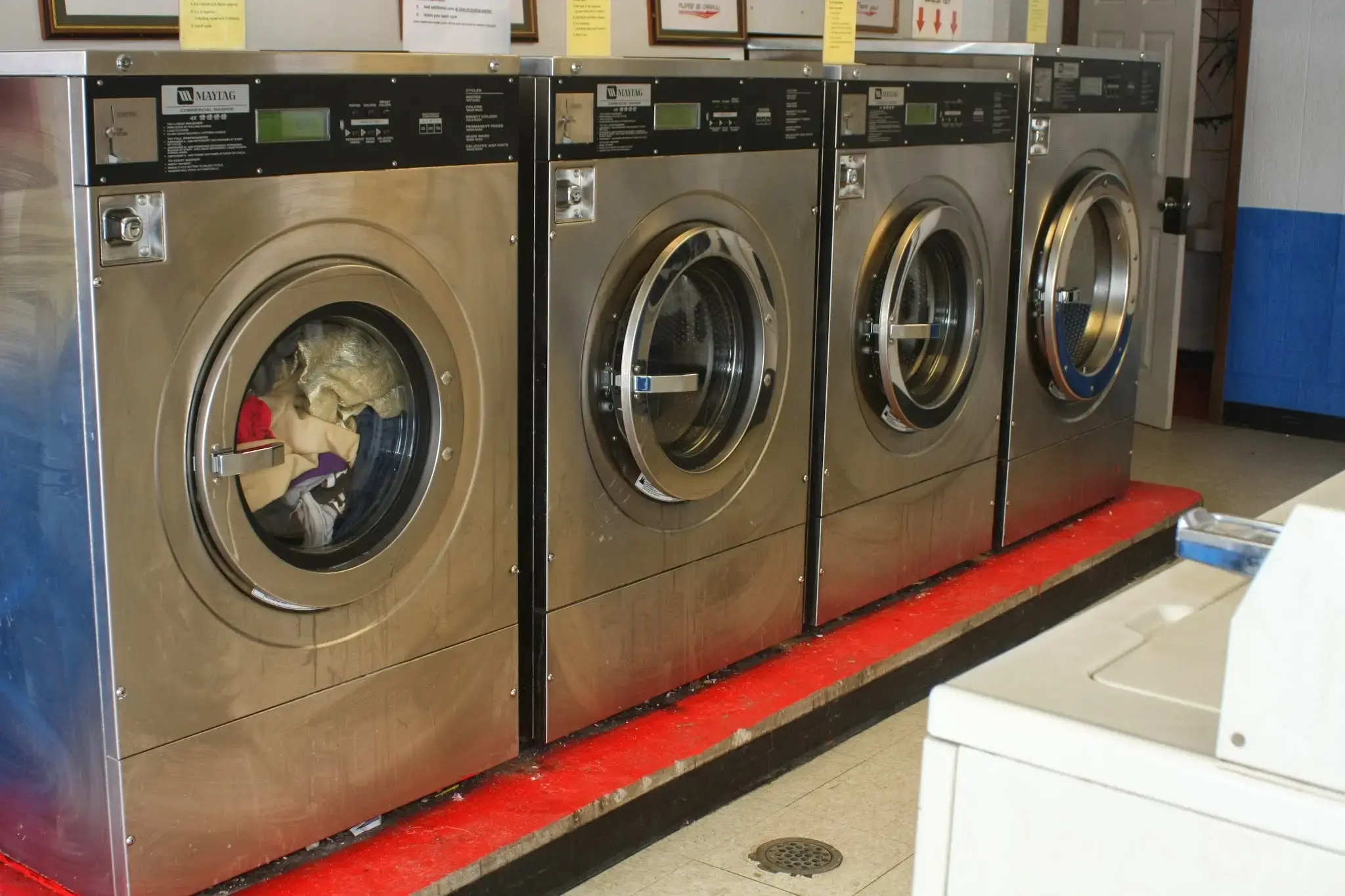 Too Clean Laundry thumbnail 2