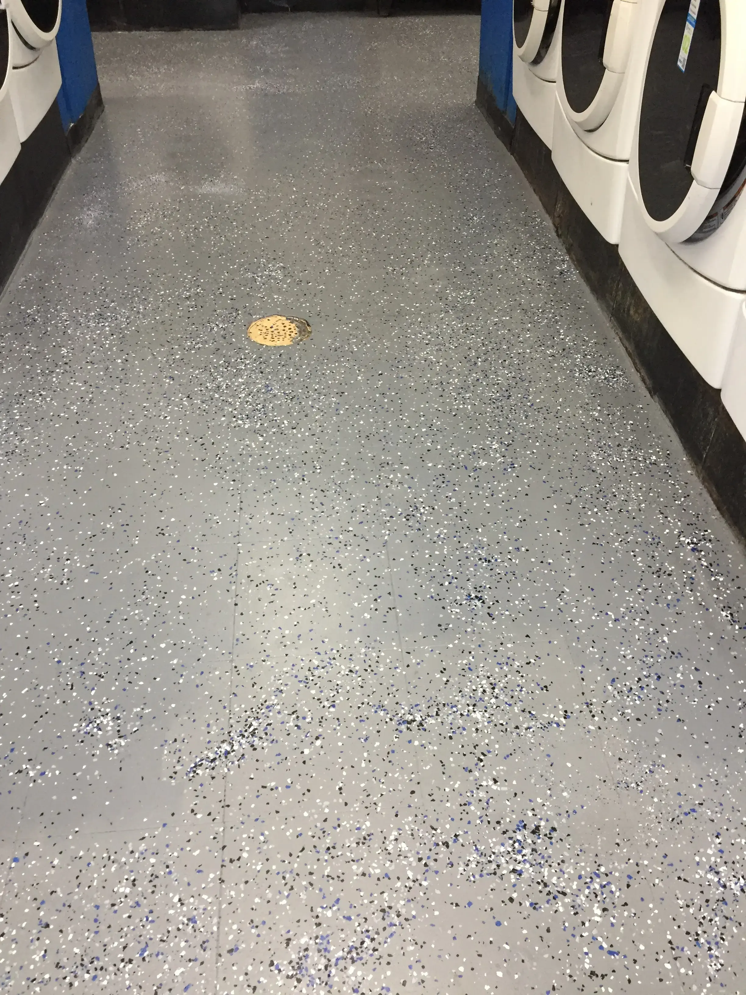 Too Clean Laundry - Image 15