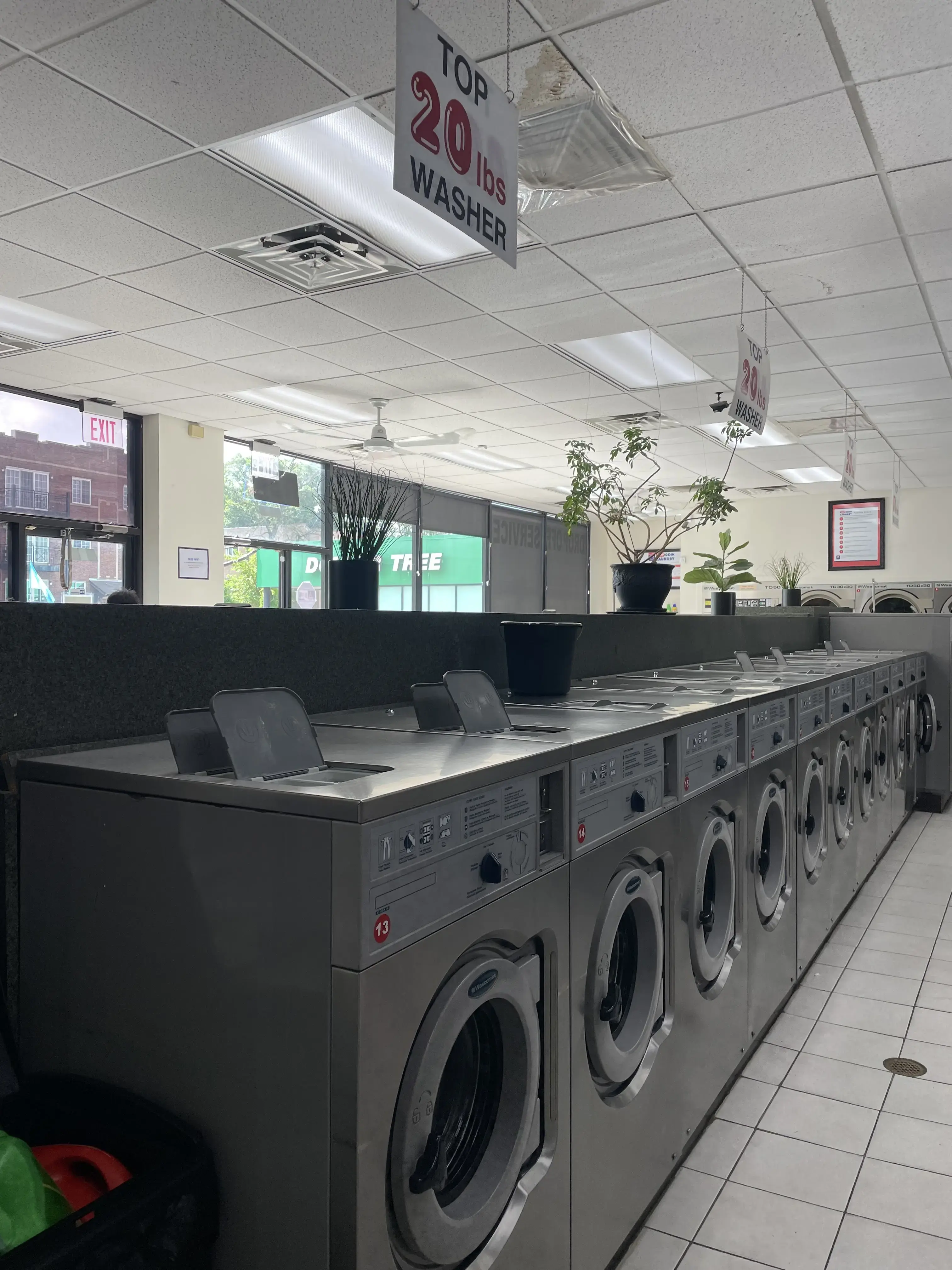 Top Coin Laundry thumbnail 7