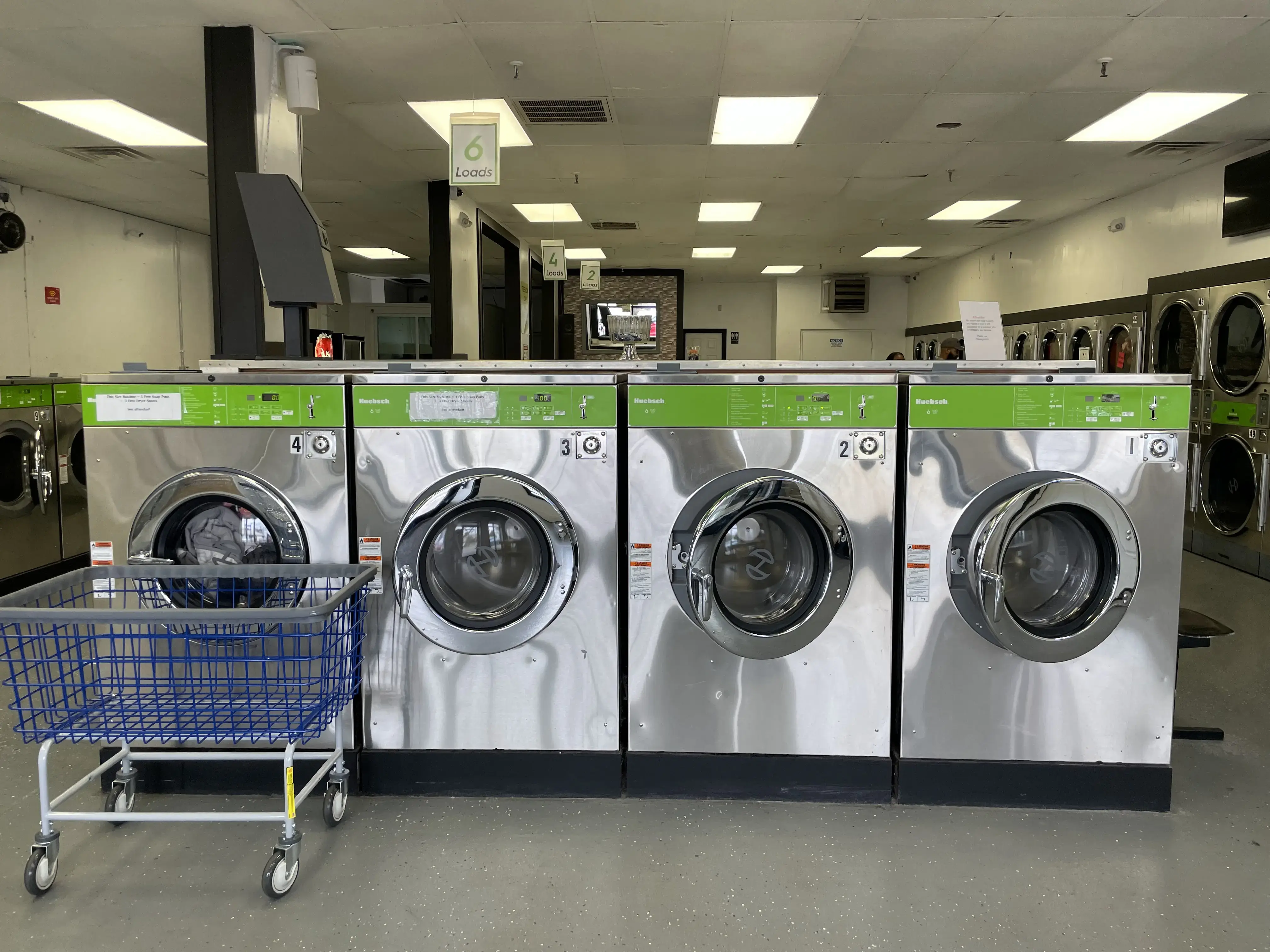 Top Dog Laundromat thumbnail 6