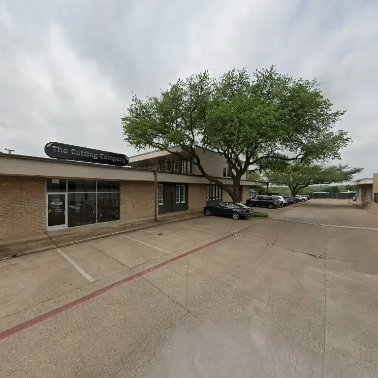 Top Hat Cleaners thumbnail 1