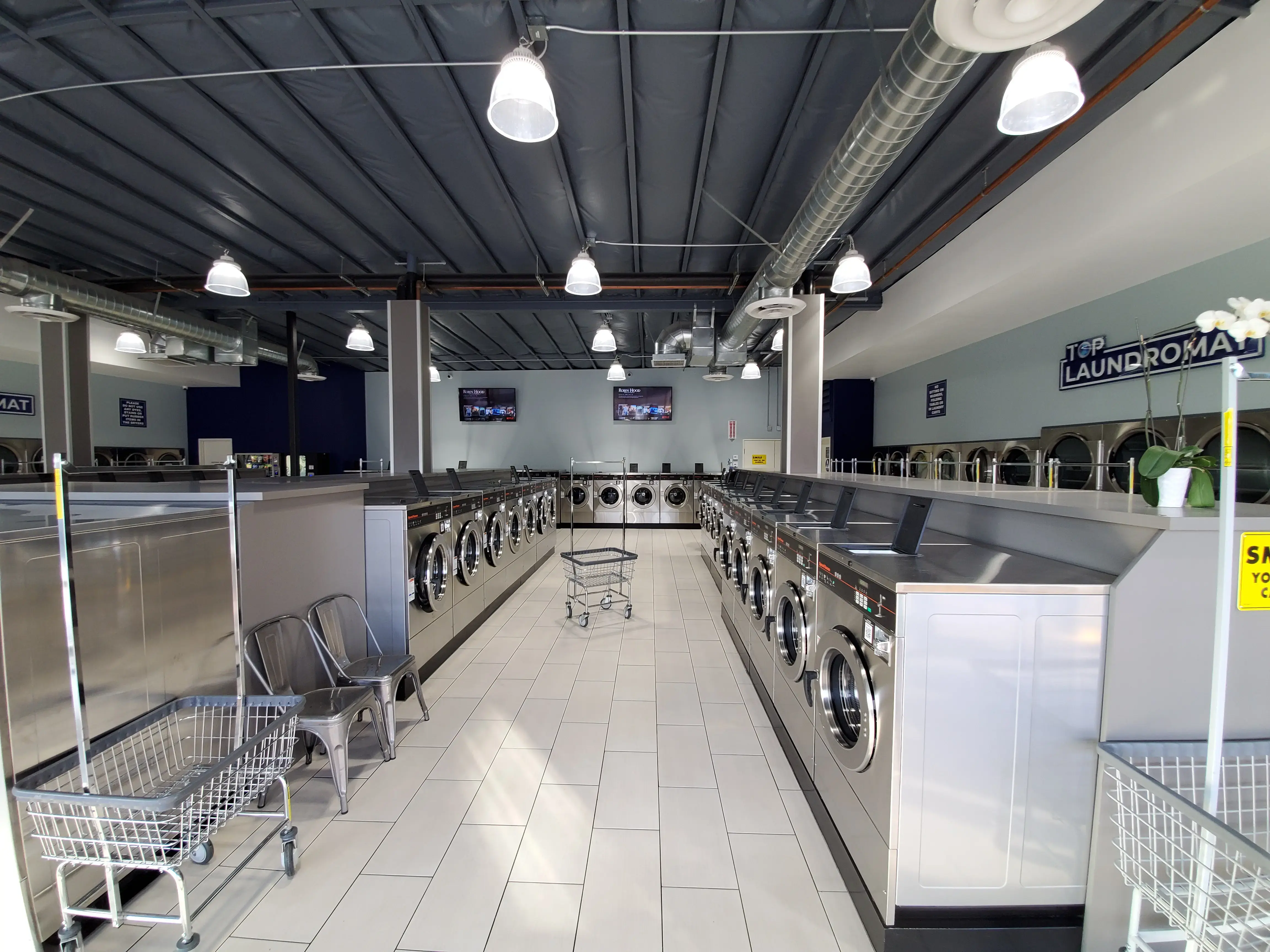Top Laundromat - Image 10