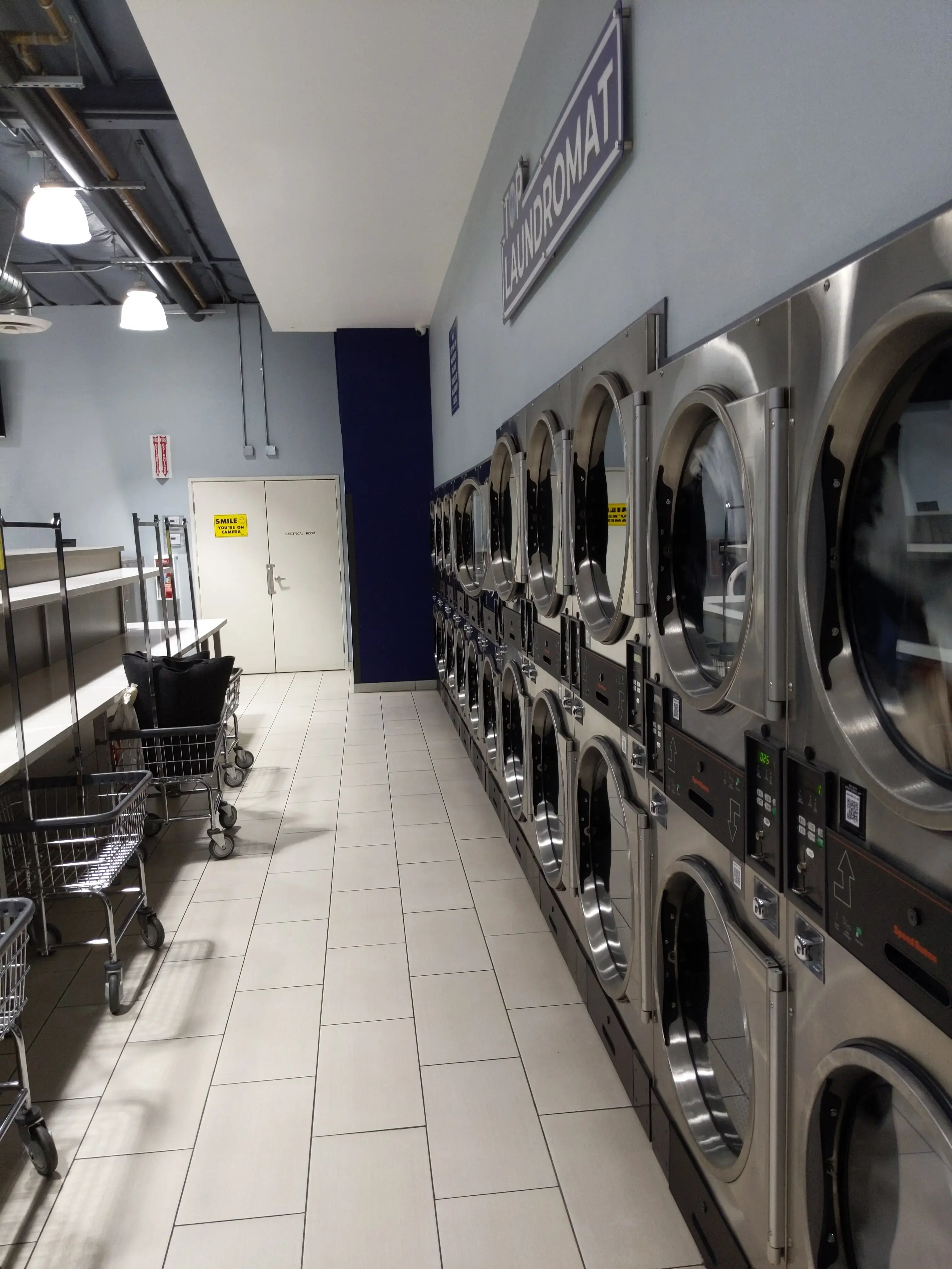 Top Laundromat thumbnail 1