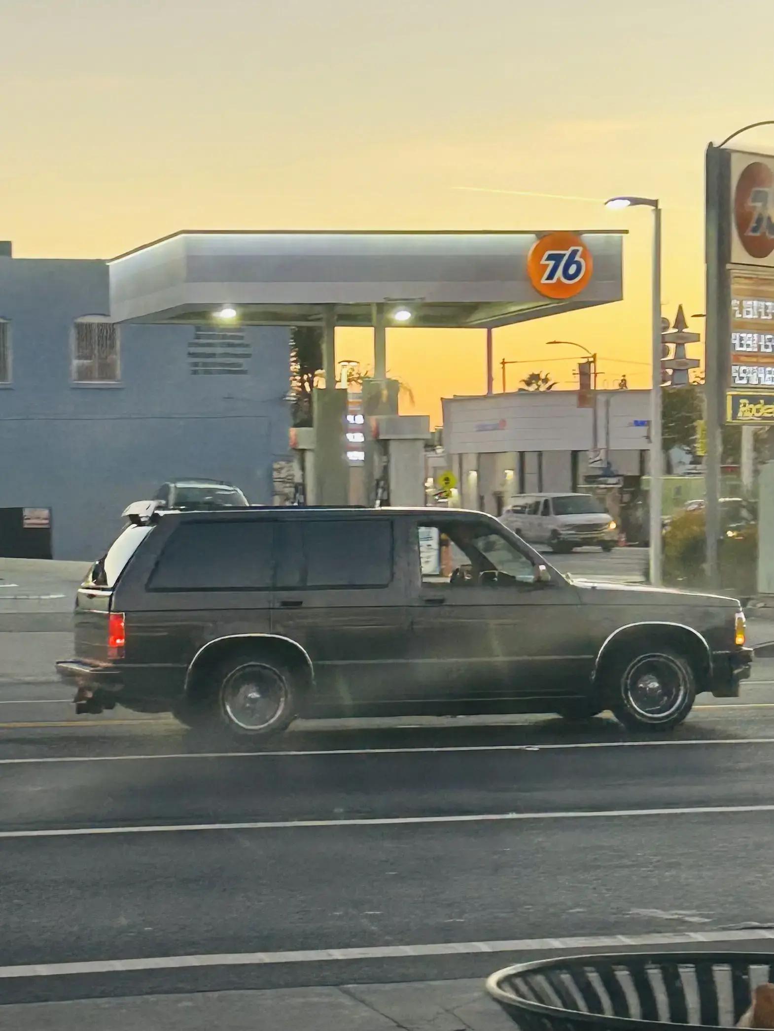 Top Laundromat thumbnail 7