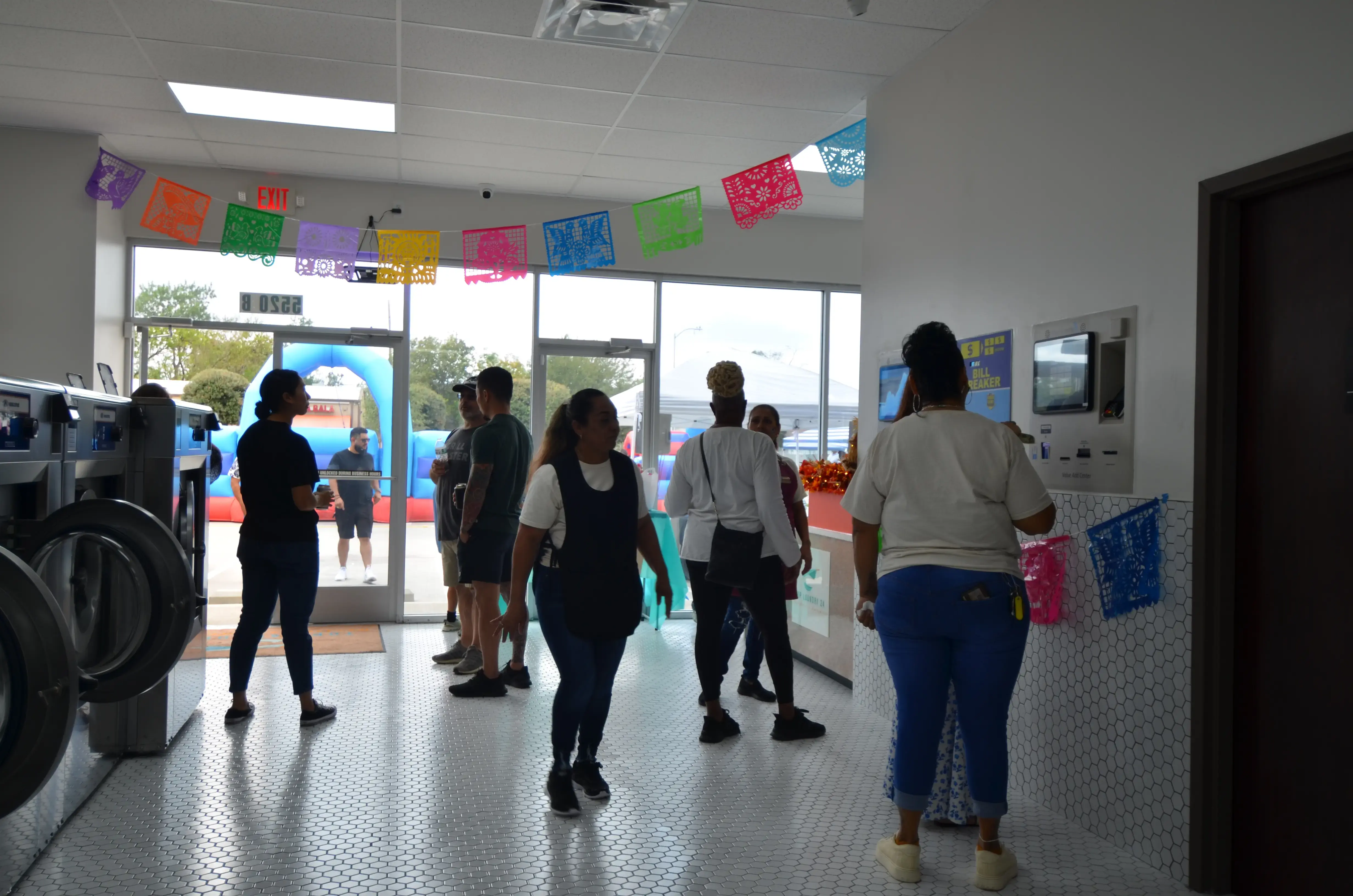 Top Laundry 24 - Image 11