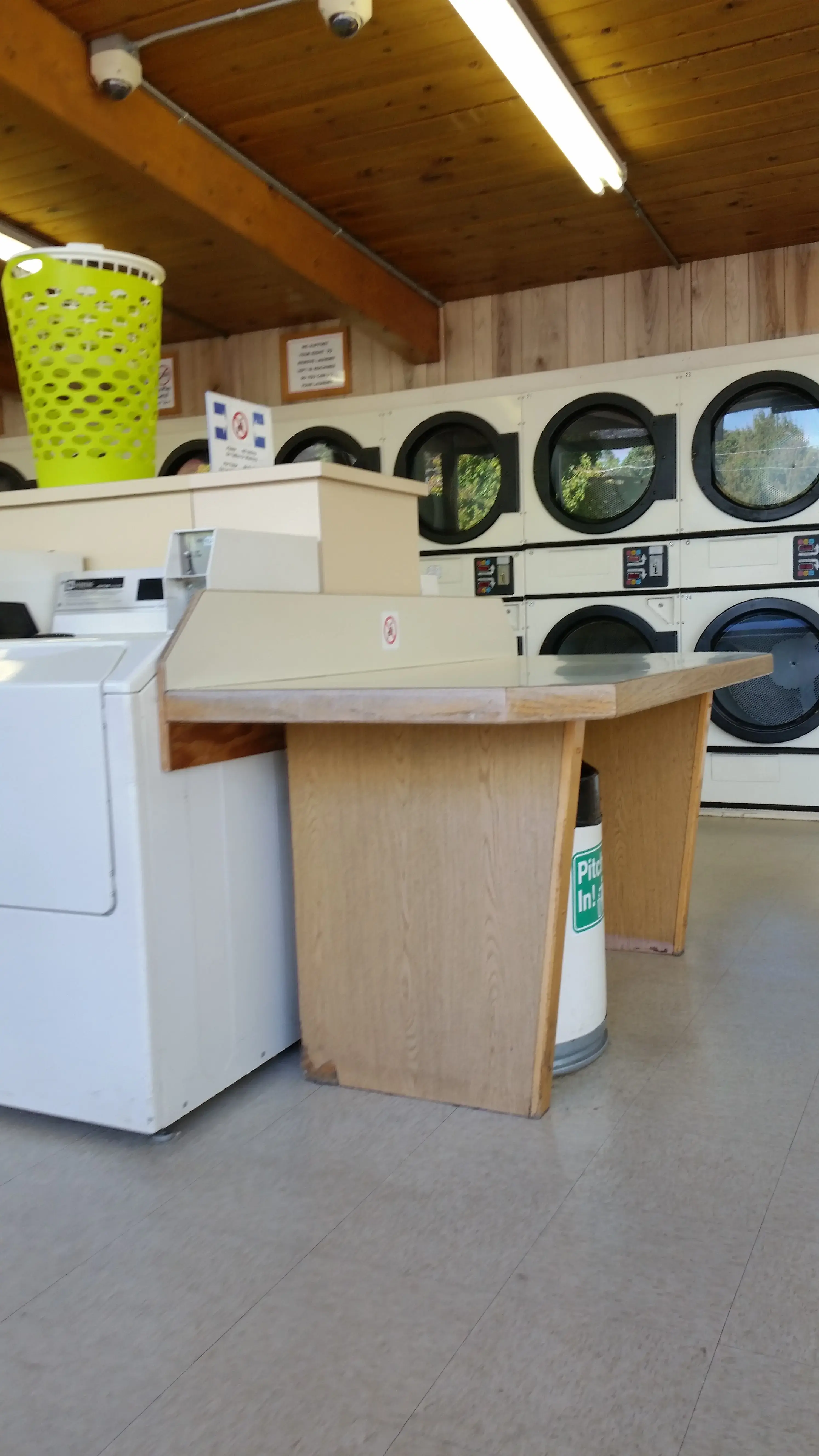 Top Notch 24 Hr Laundry - Image 6