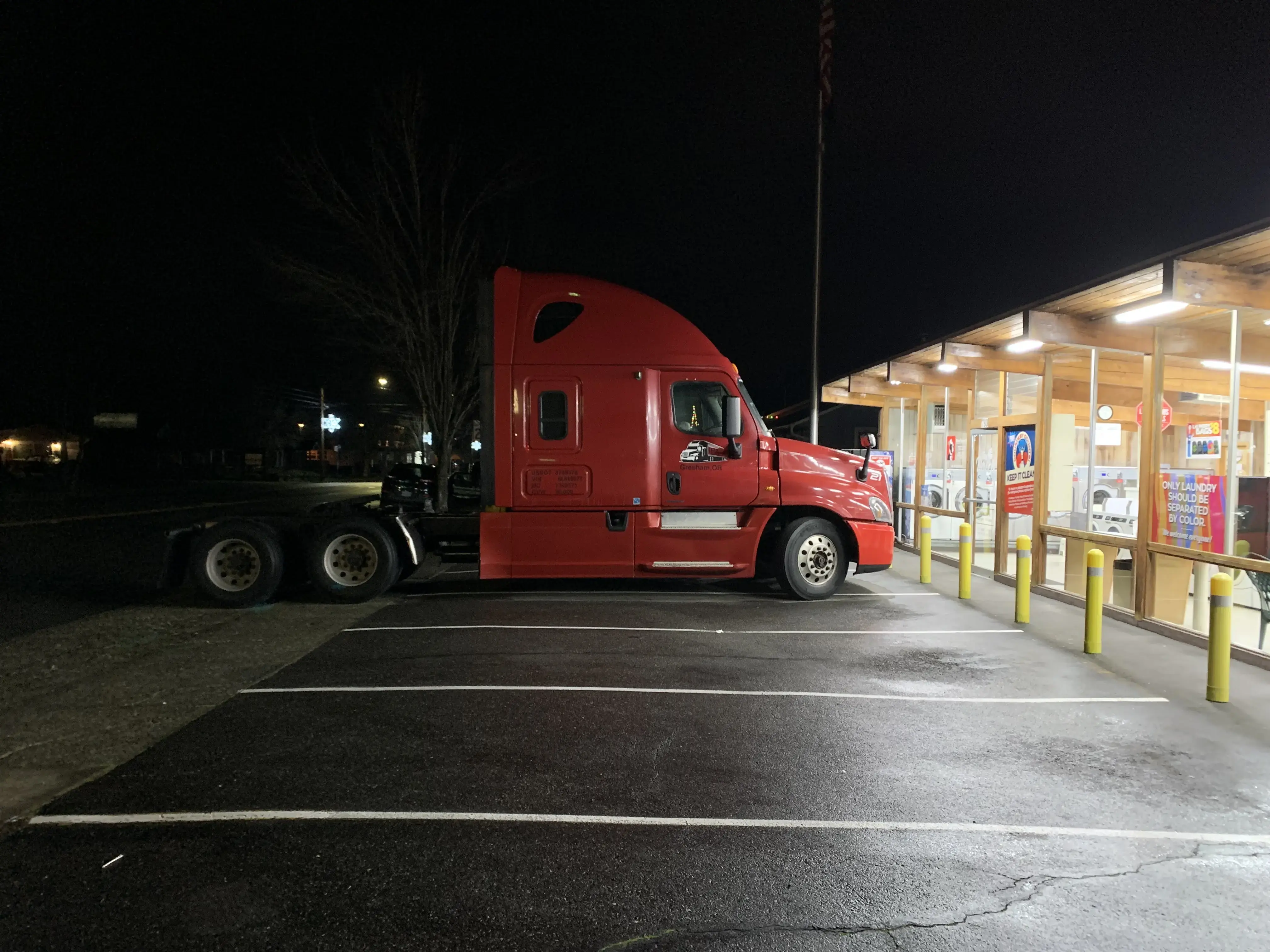 Top Notch 24 Hr Laundry - Image 9