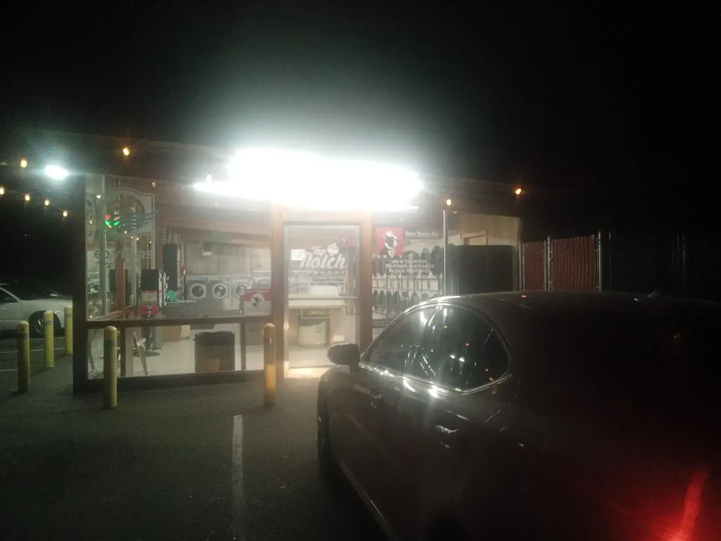 Top Notch 24 Hr Laundry - Image 15