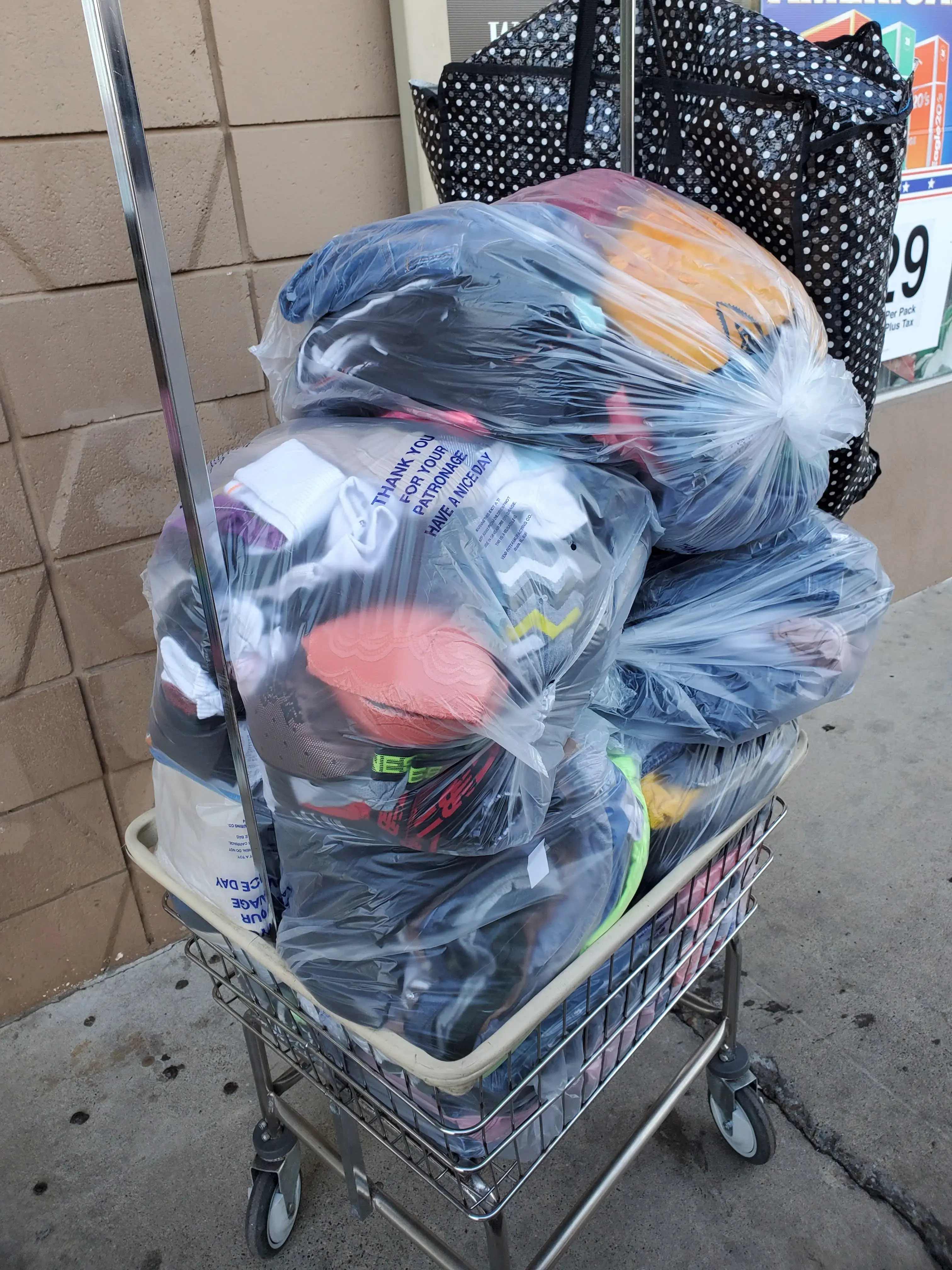 Top Notch Laundry - Image 17
