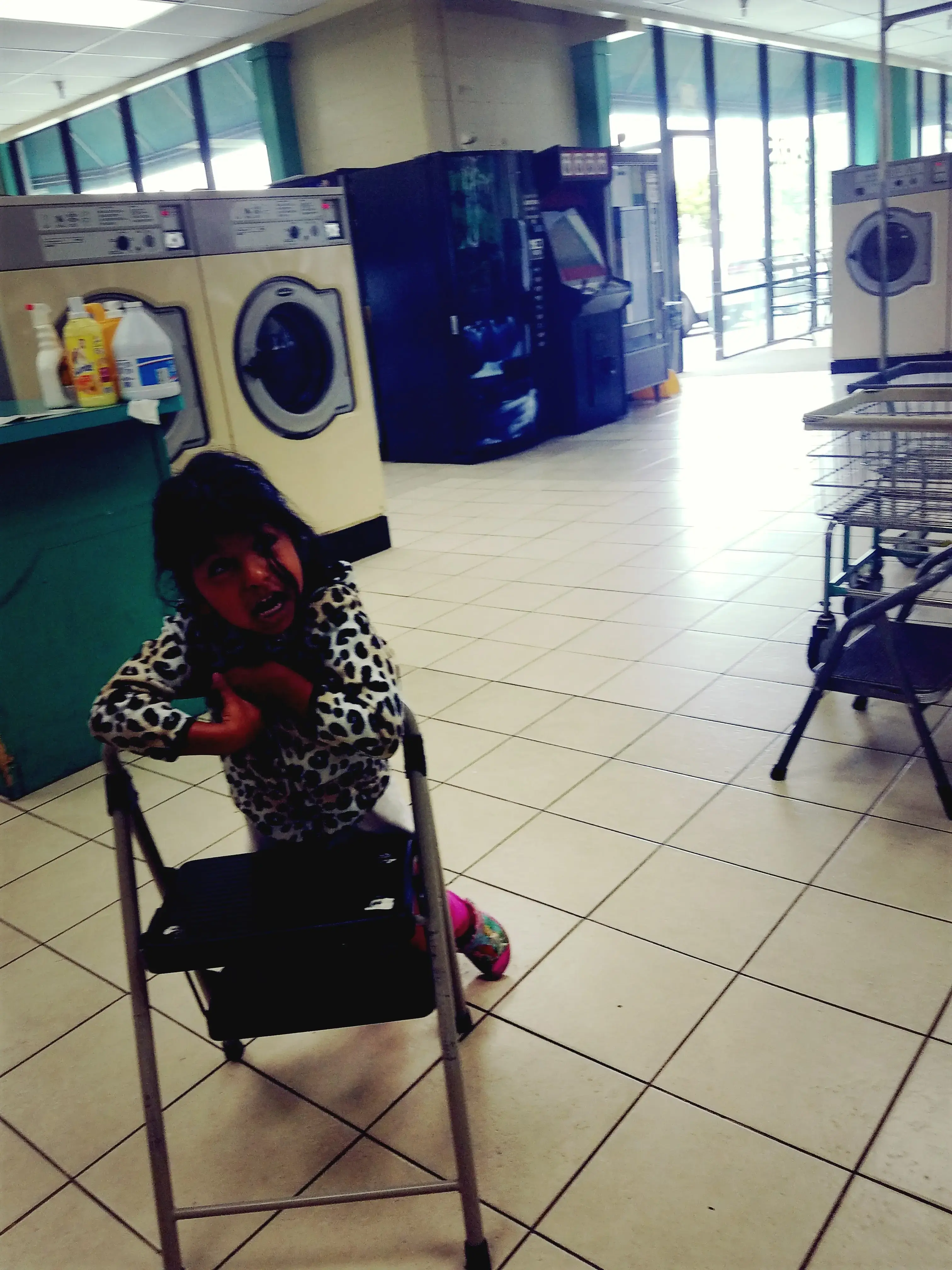 Top of the Hill Clean Laundromat thumbnail 8