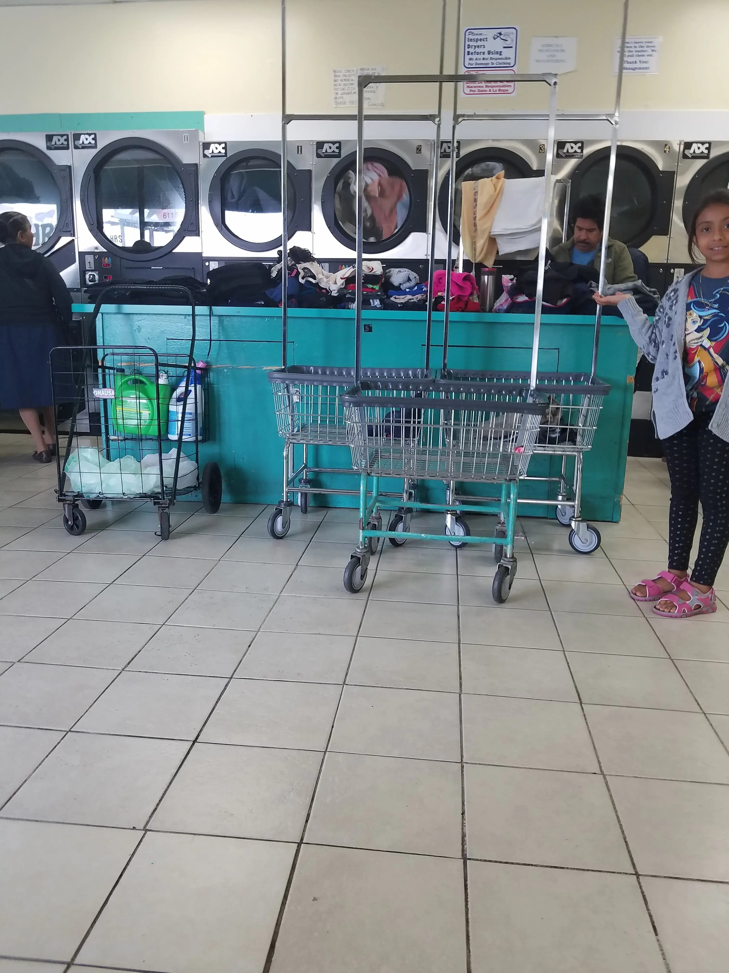 Top of the Hill Clean Laundromat thumbnail 7
