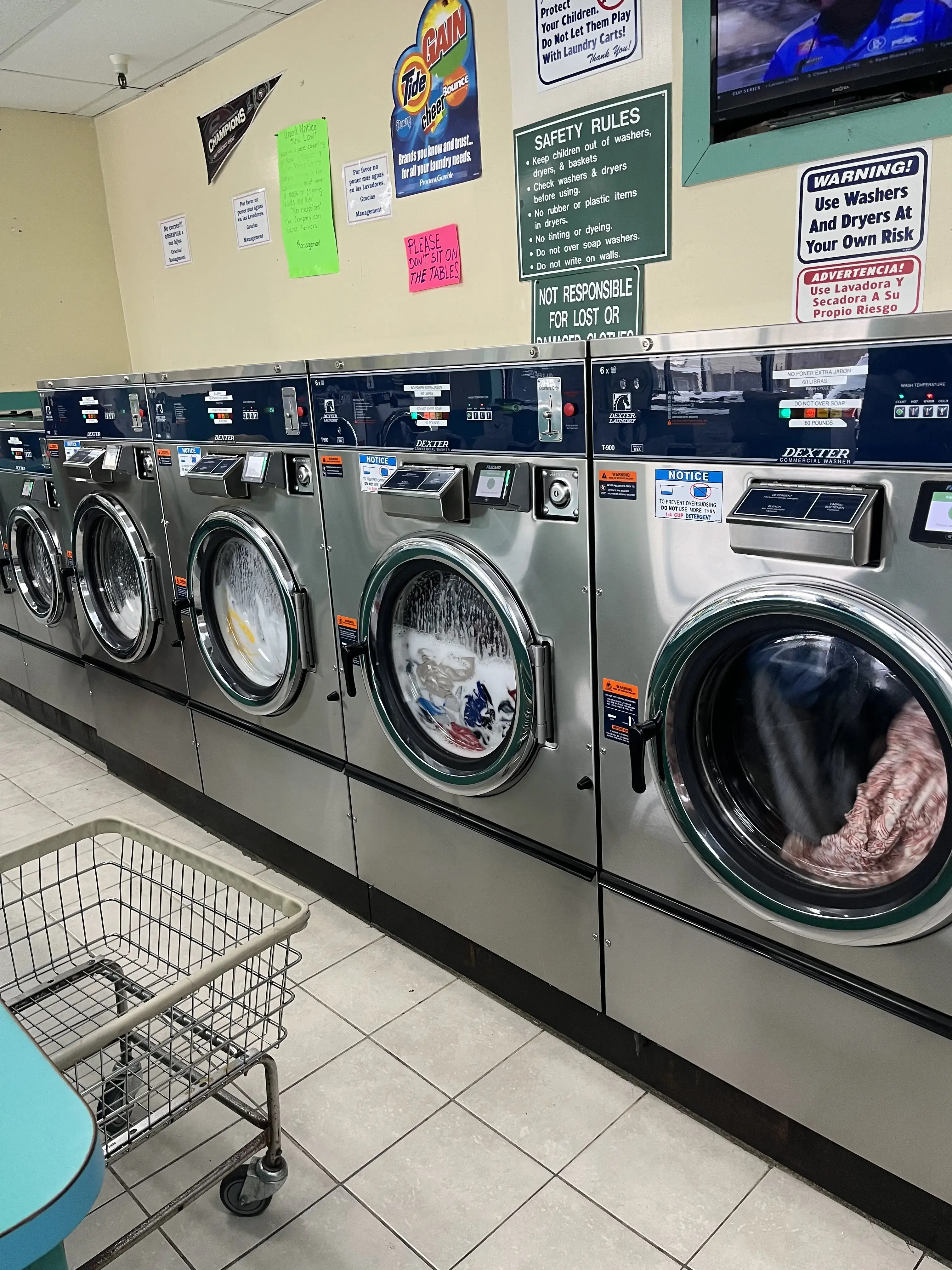Top of the Hill Clean Laundromat thumbnail 1