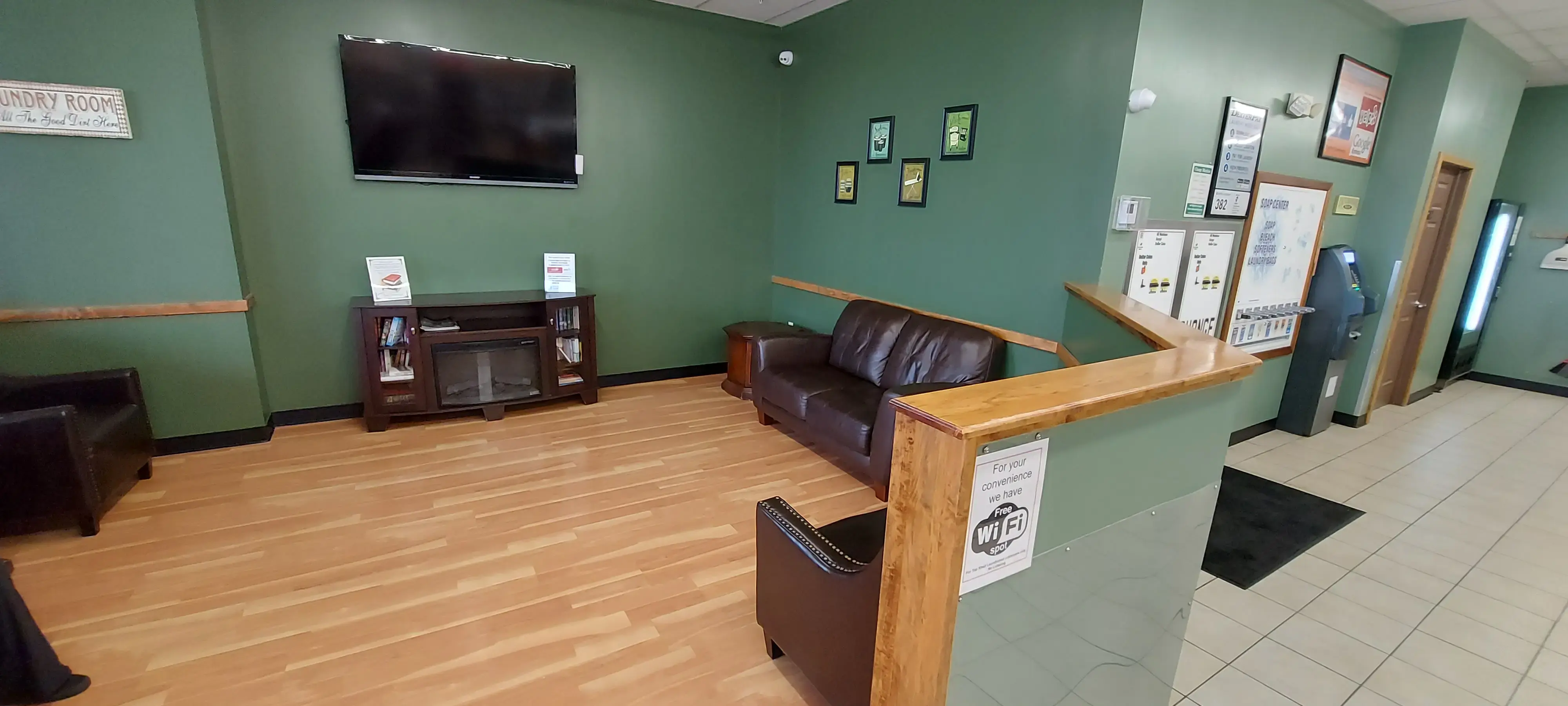 Top Shelf Laundromat and Wash-n-Fold thumbnail 3