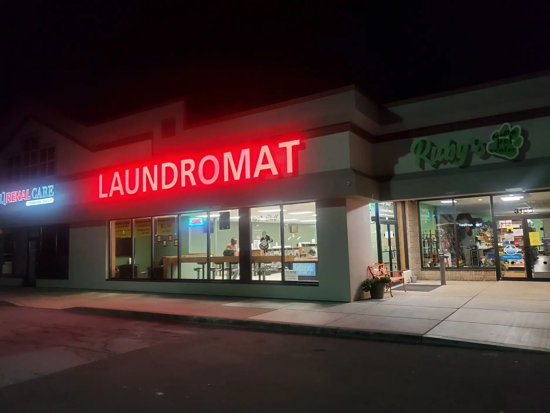 Top Shelf Laundromat and Wash-n-Fold thumbnail 5