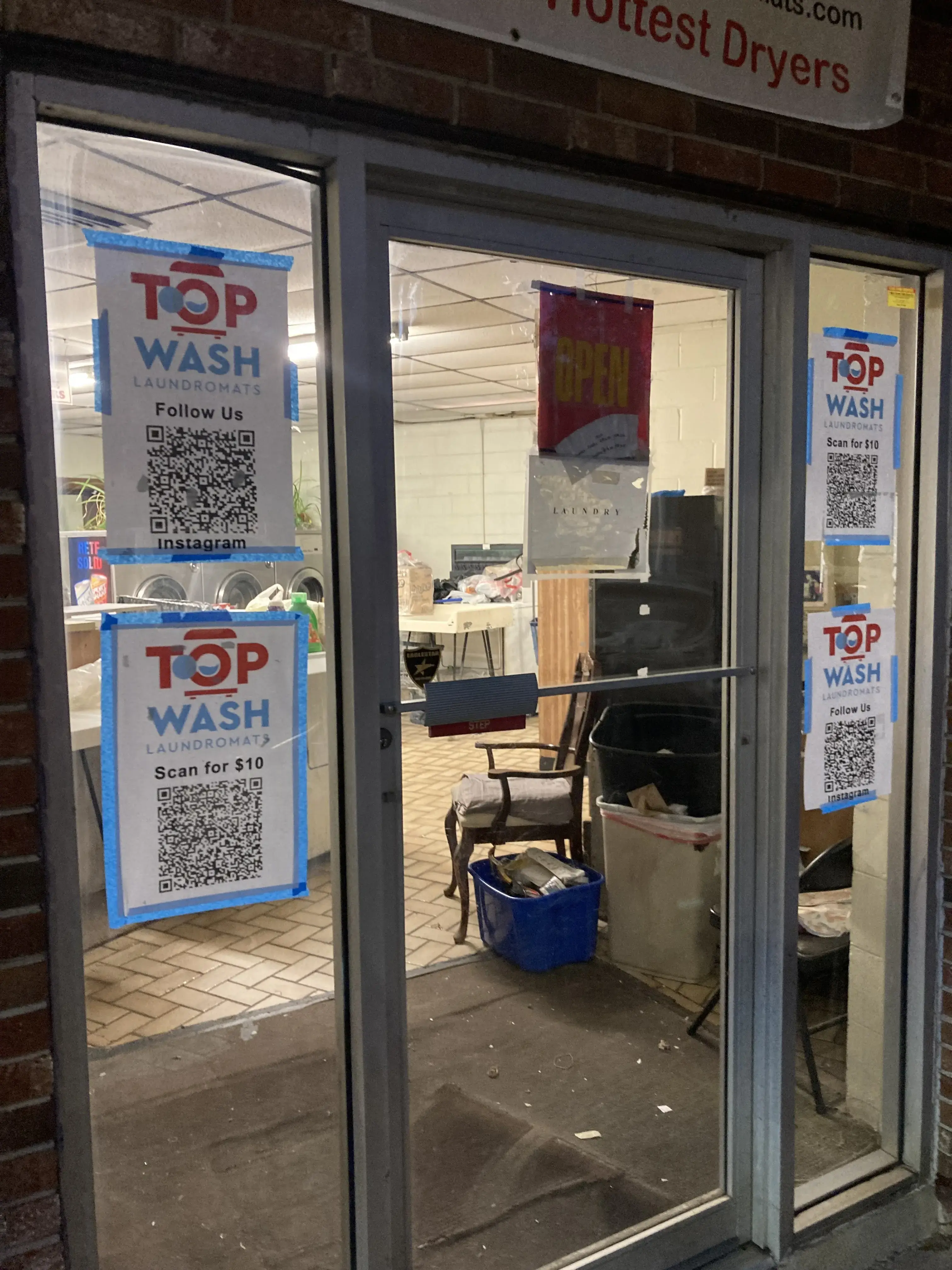Top Wash Laundromats & Wash and fold - Image 11
