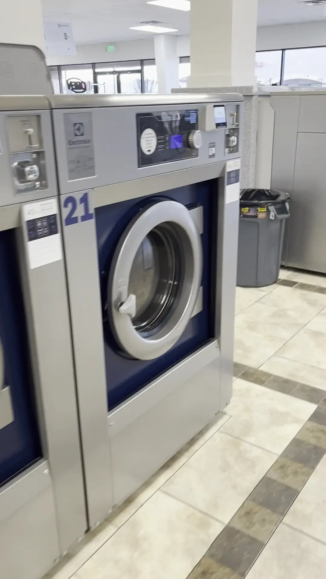 Top Wash Laundry thumbnail 16