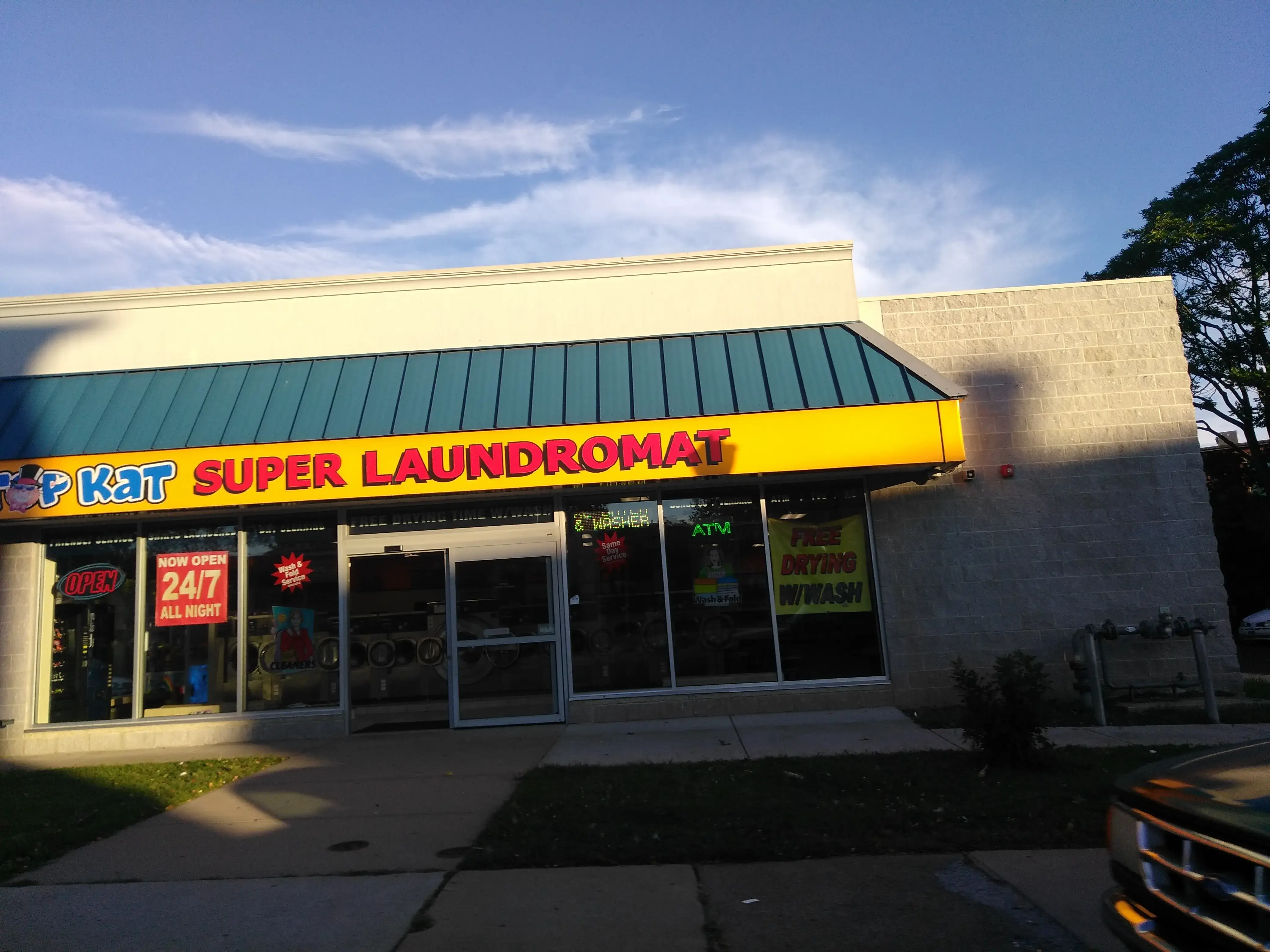 TopKat Super Laundromat - Image 16