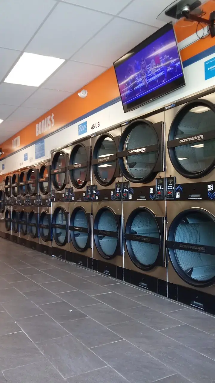 TopKat Super Laundromat - Image 16